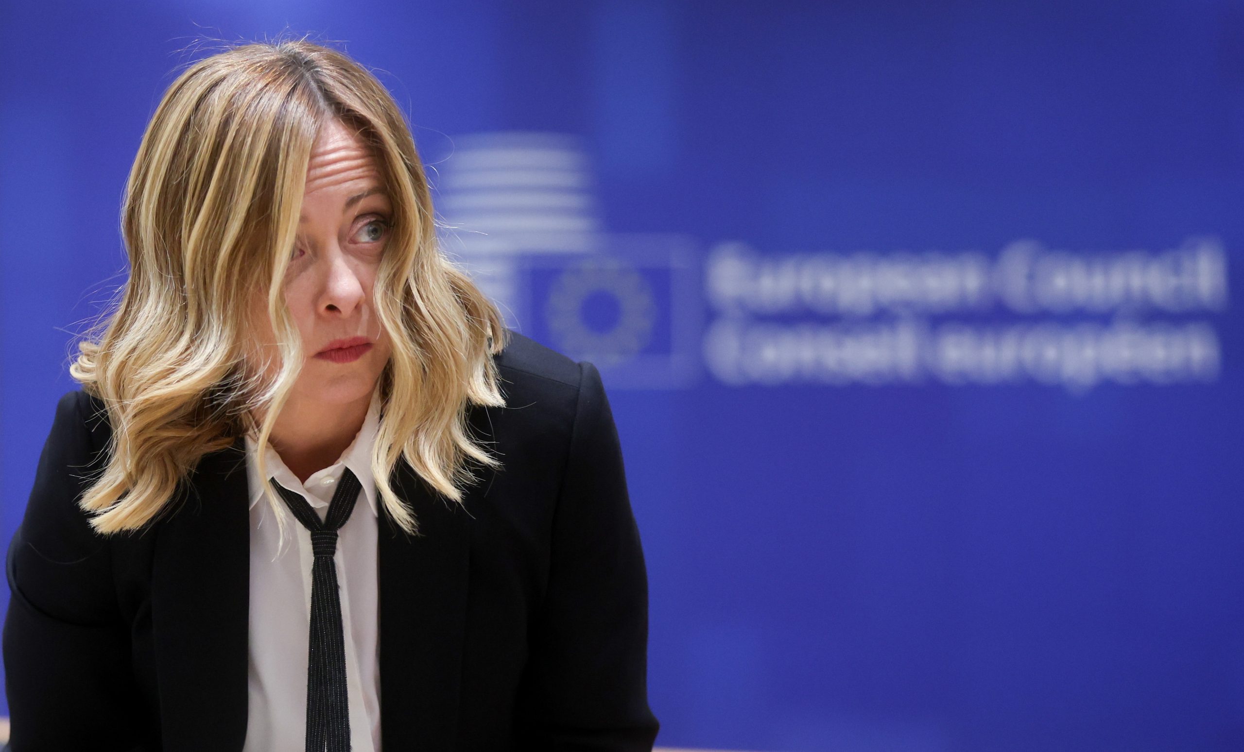 Primeira-ministra italiana apresenta candidatura às eleições europeias