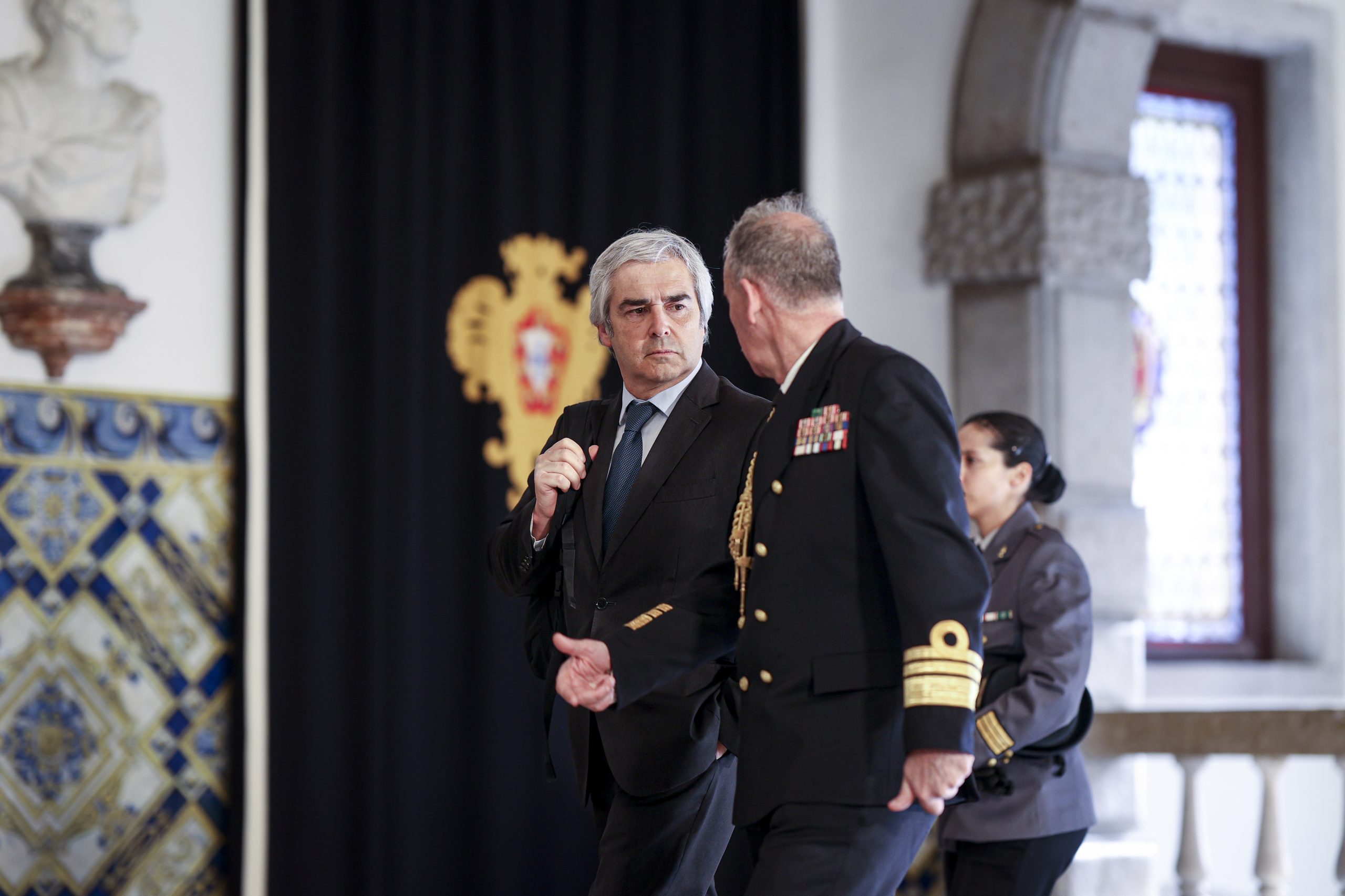 Ministro da Defesa anuncia que Governo vai criar comissão para as comemorações do 25 de Novembro