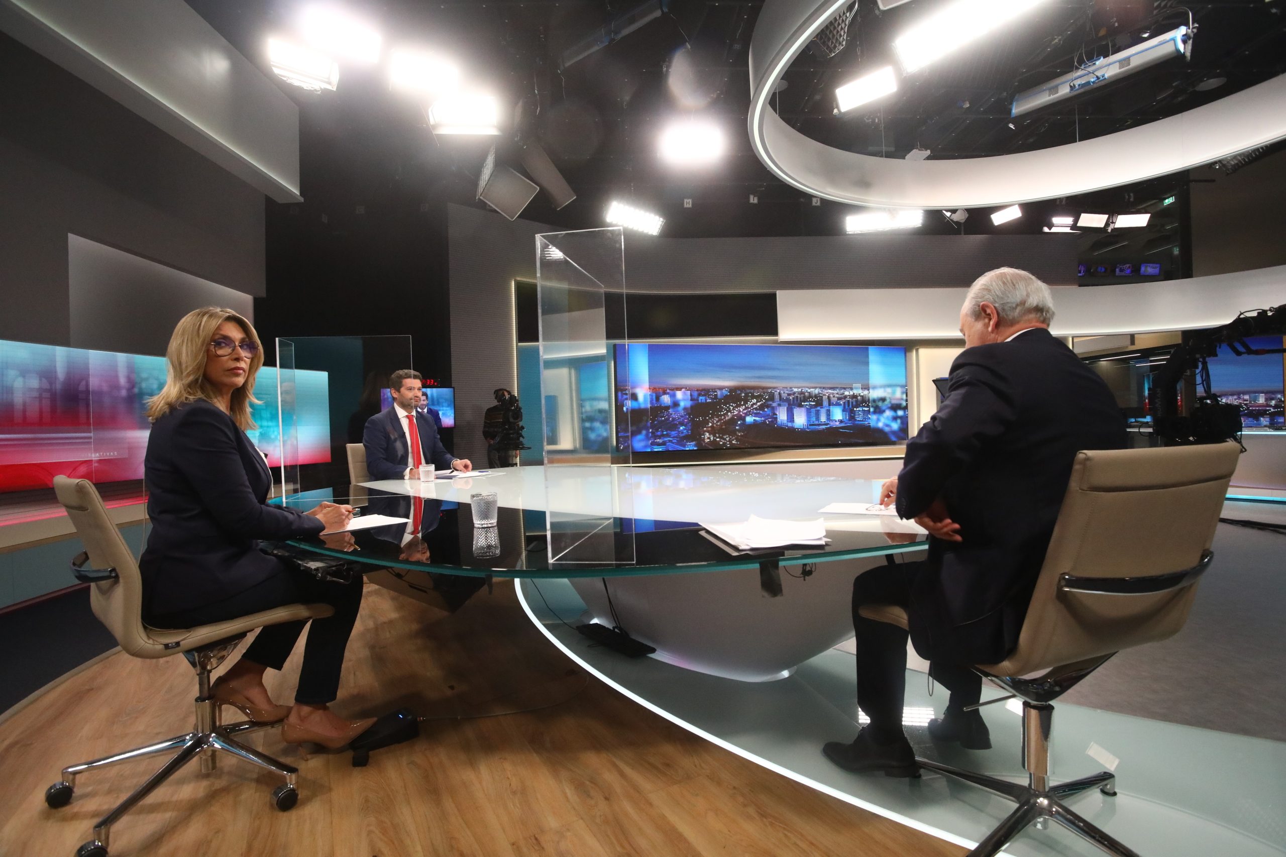 Rui Rio não quer coligações com um partido “instável”. André Ventura quer ministros para viabilizar um governo de direita