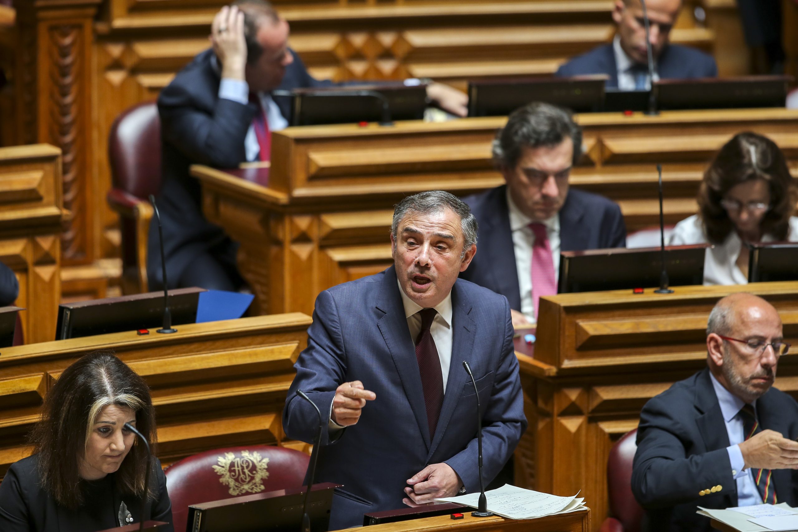 PSD. Parlamento aprova levantamento de imunidade a deputado José Silvano