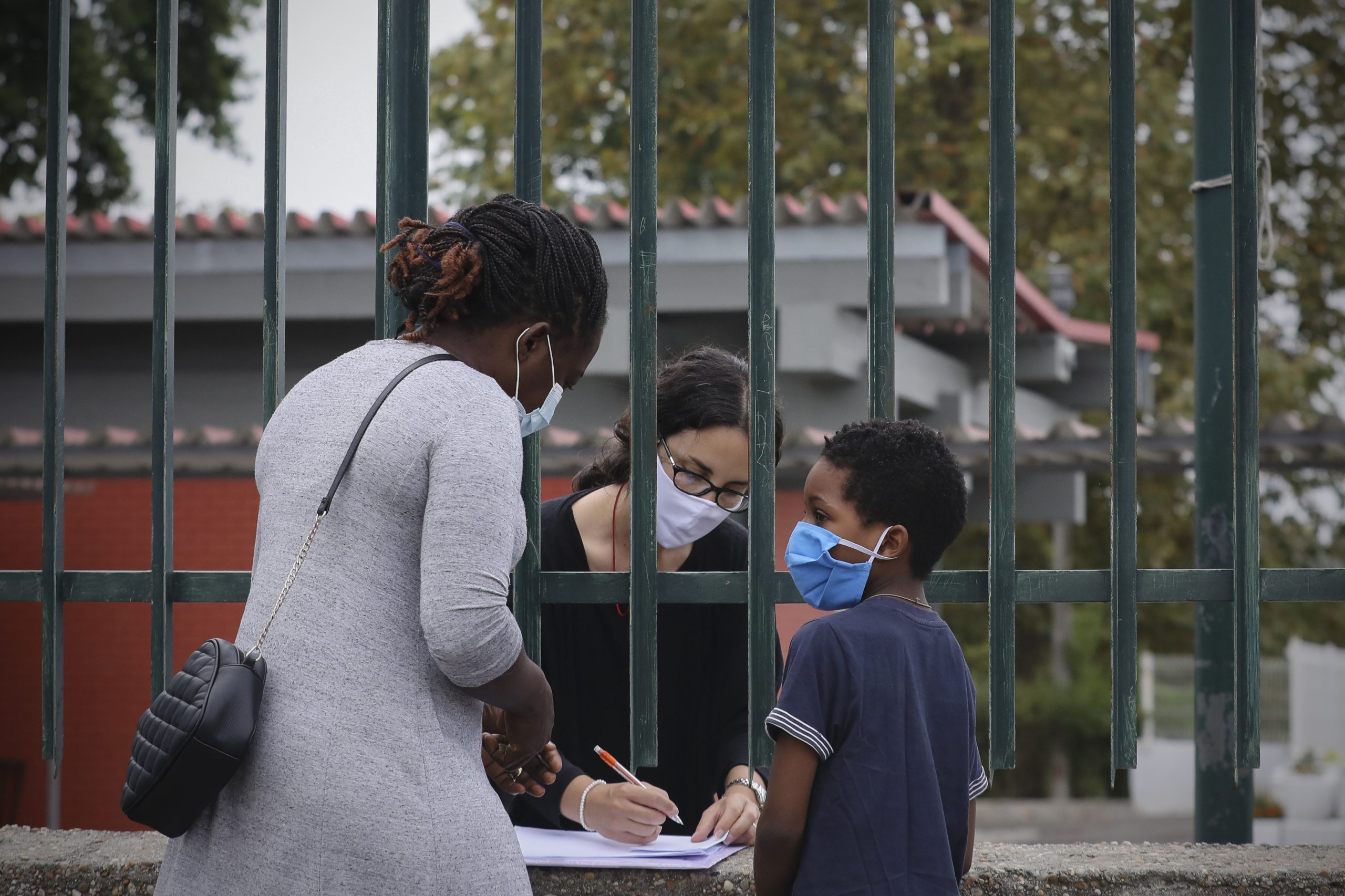 Cerca de 1,2 milhões de alunos de regresso à escola com novas regras