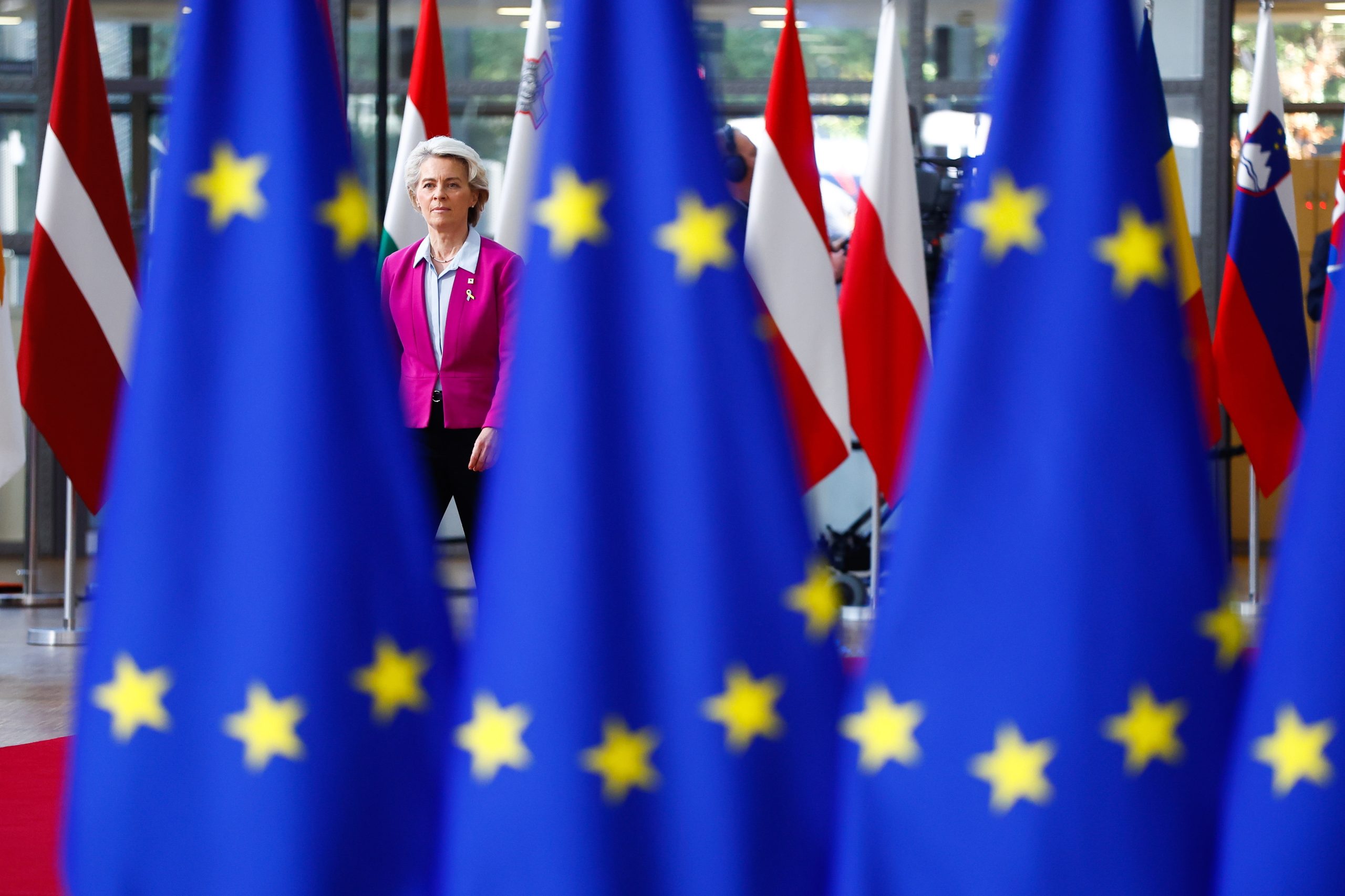 Ursula Von der Leyen e 15 comissários chegaram a Kiev para reuniões bilaterais