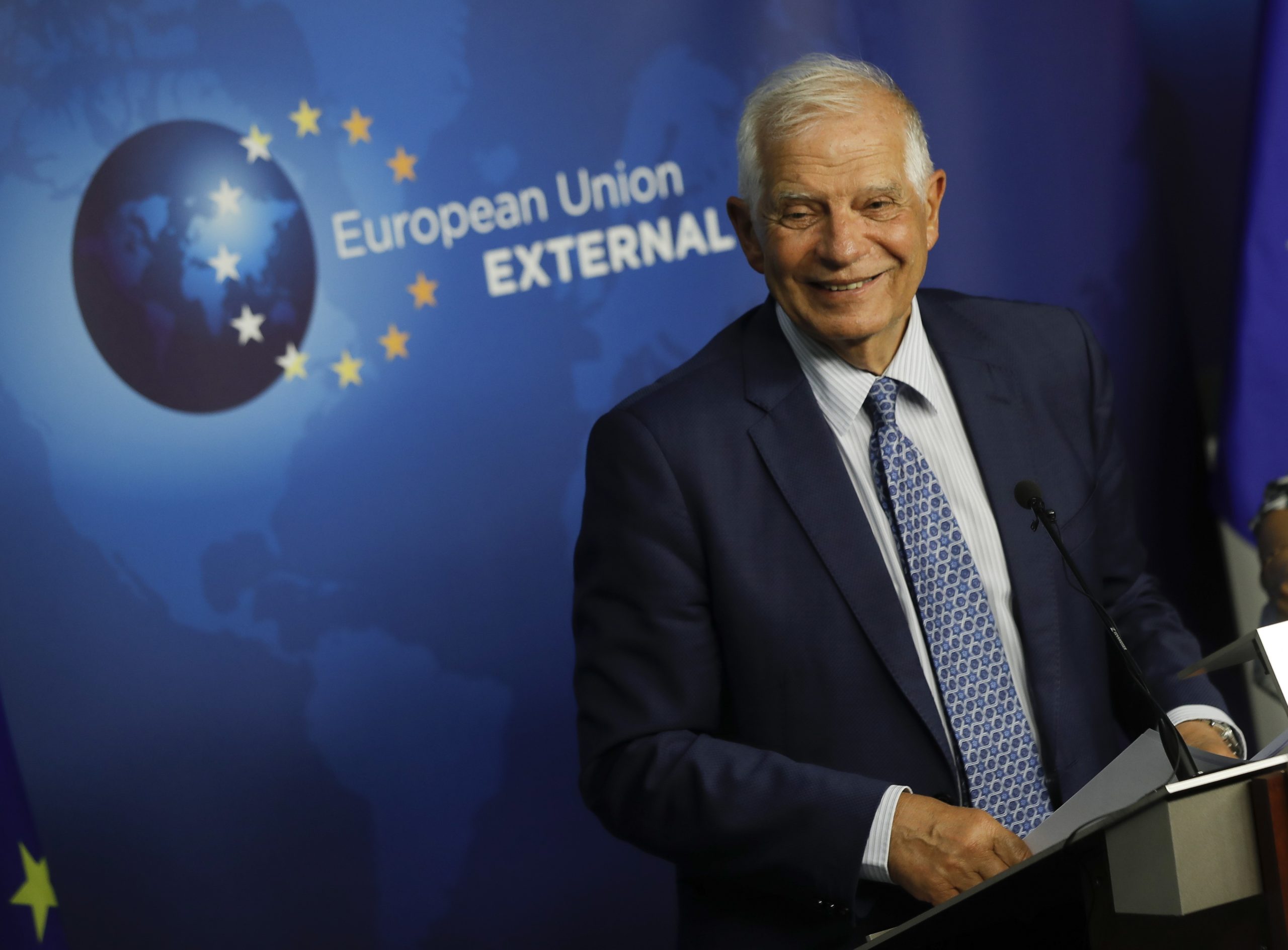 Borrell avisa que resposta do Irão põe “em perigo” reposição de acordo