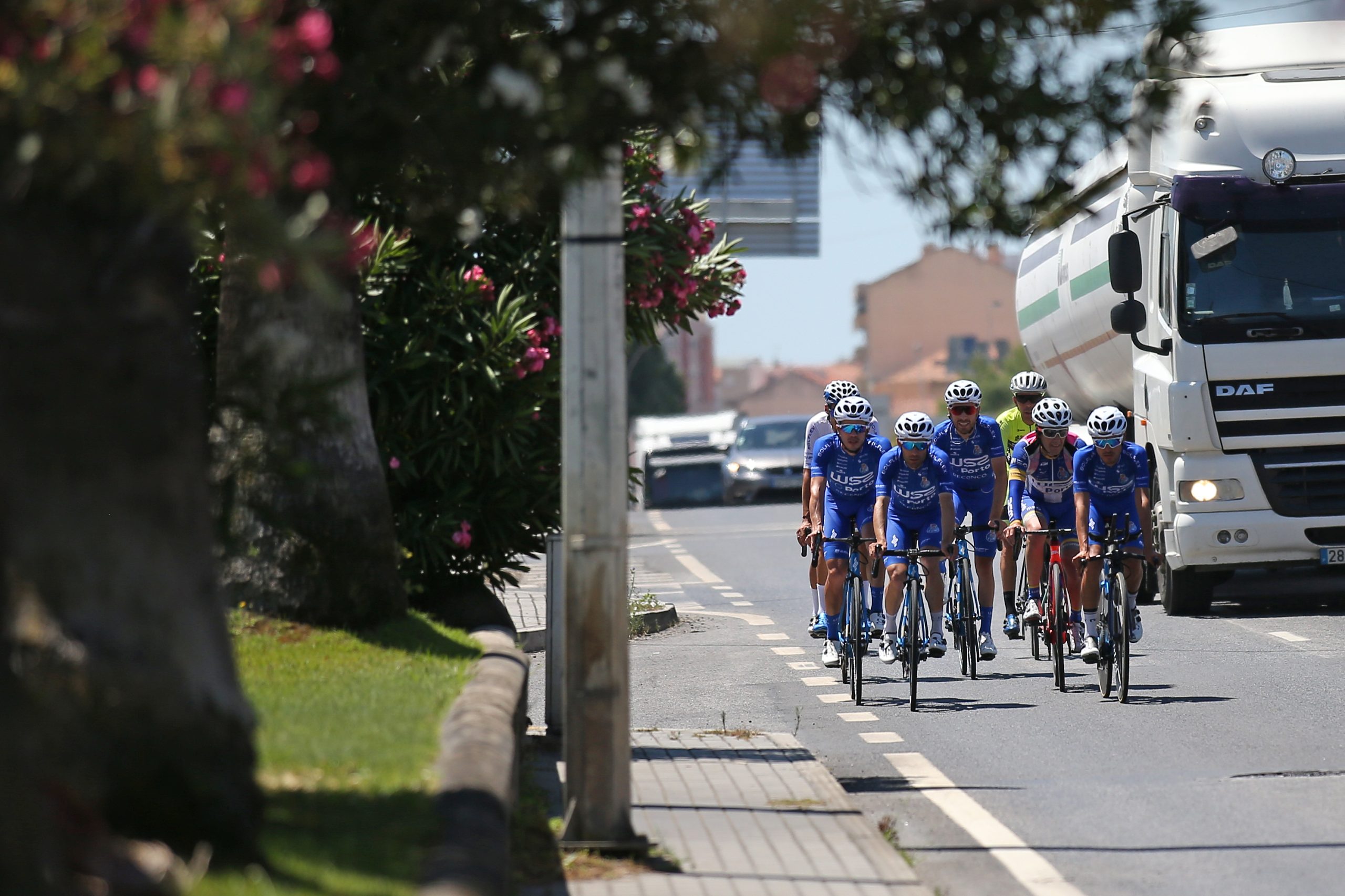 Volta a Portugal: W52-FC Porto confia em ciclistas suspensos mas lutará pela vitória na estrada com outros atletas