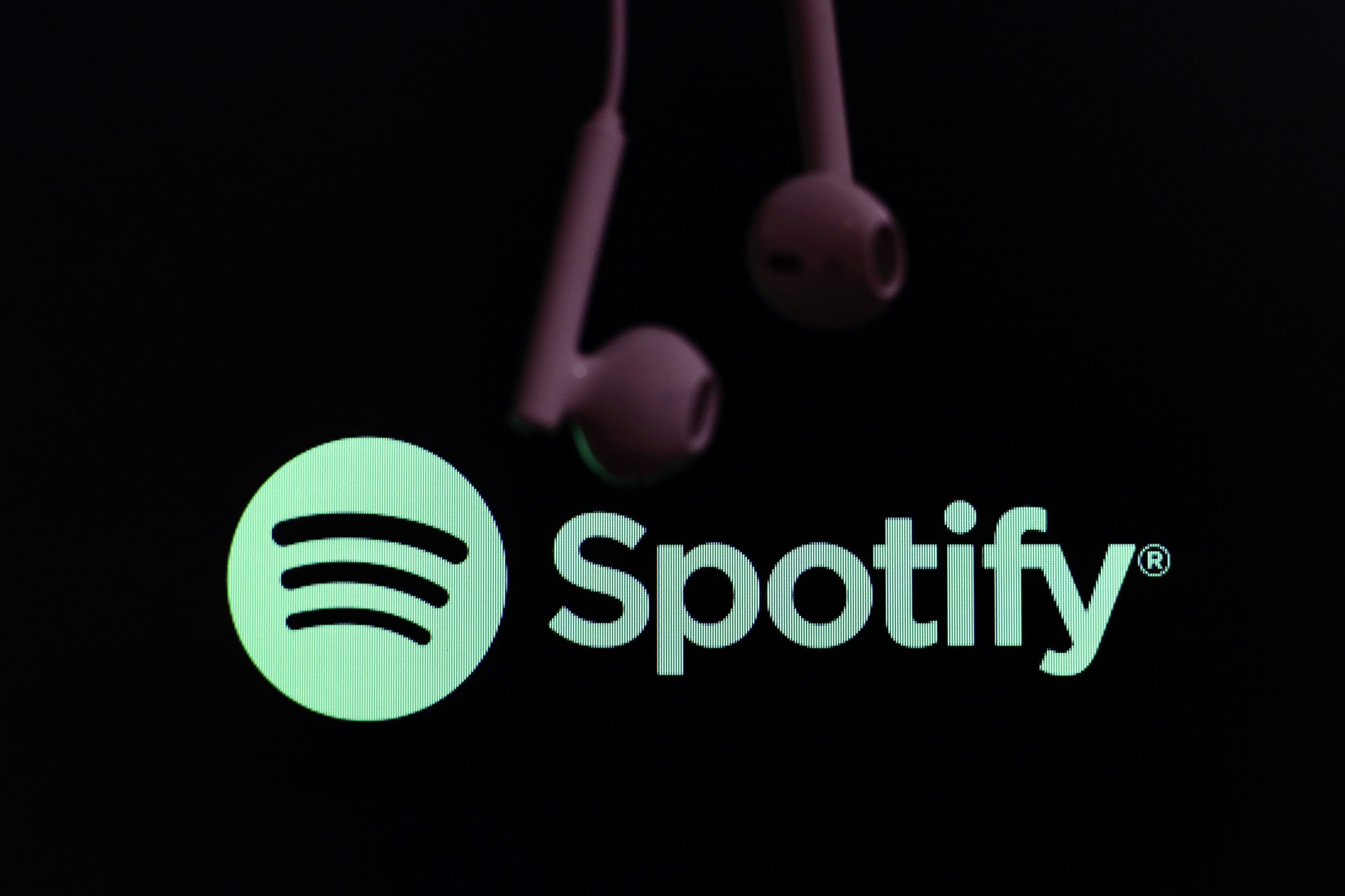 Cada vez se ouve mais música portuguesa no Spotify. Consumo cresce 42%