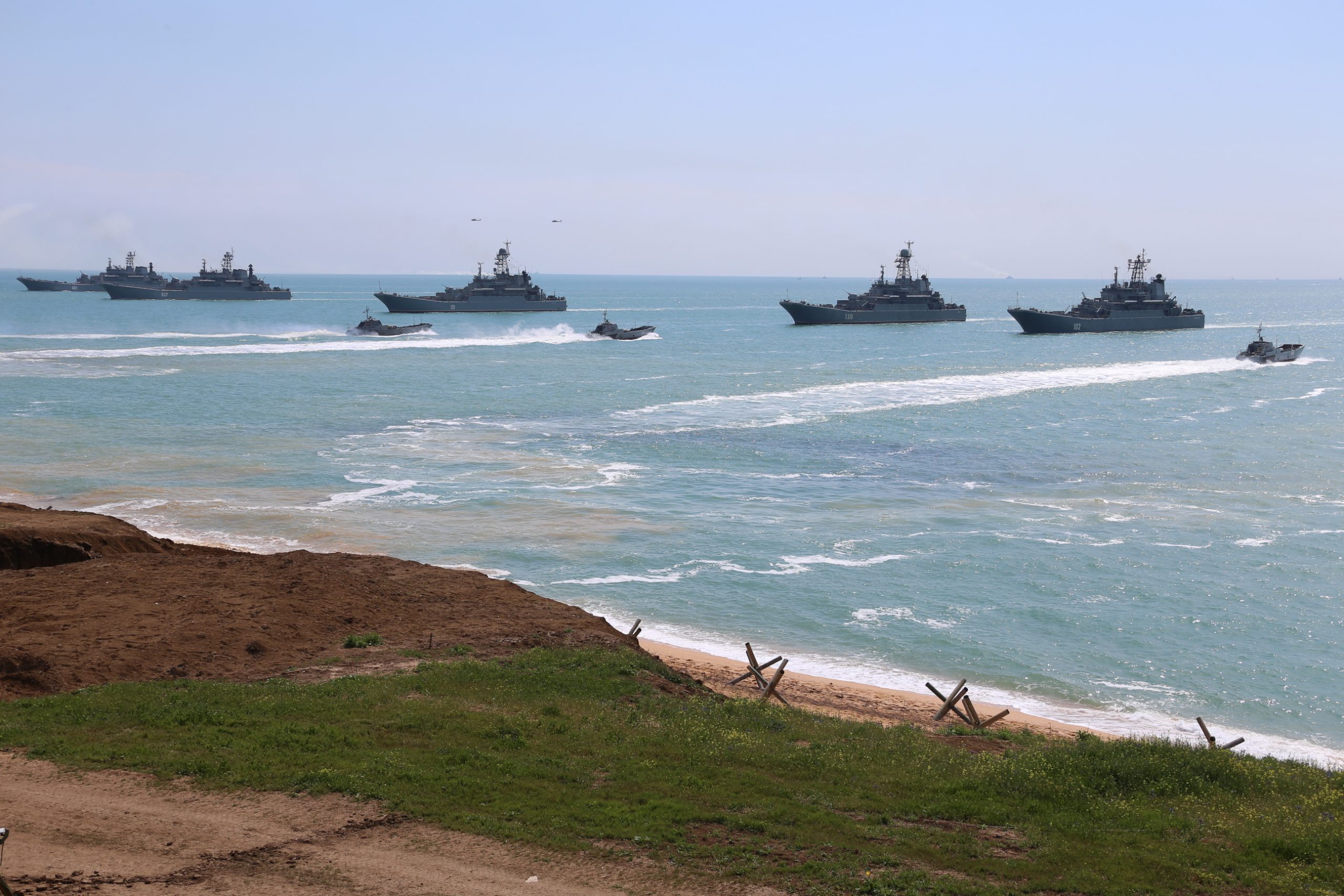 Rússia limita acesso a setores do mar Negro apesar dos avisos da NATO