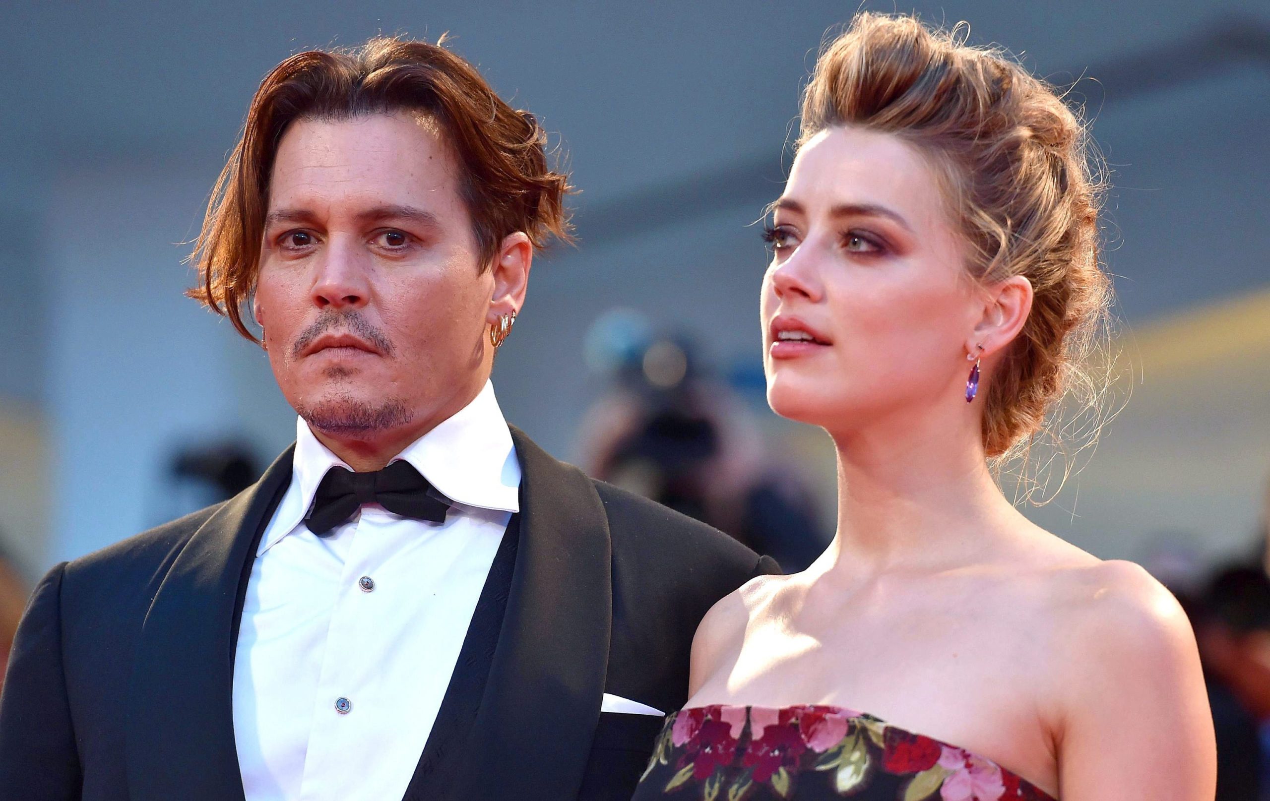 Johnny Depp acusa ex-mulher Amber Heard de ter falseado nódoas negras
