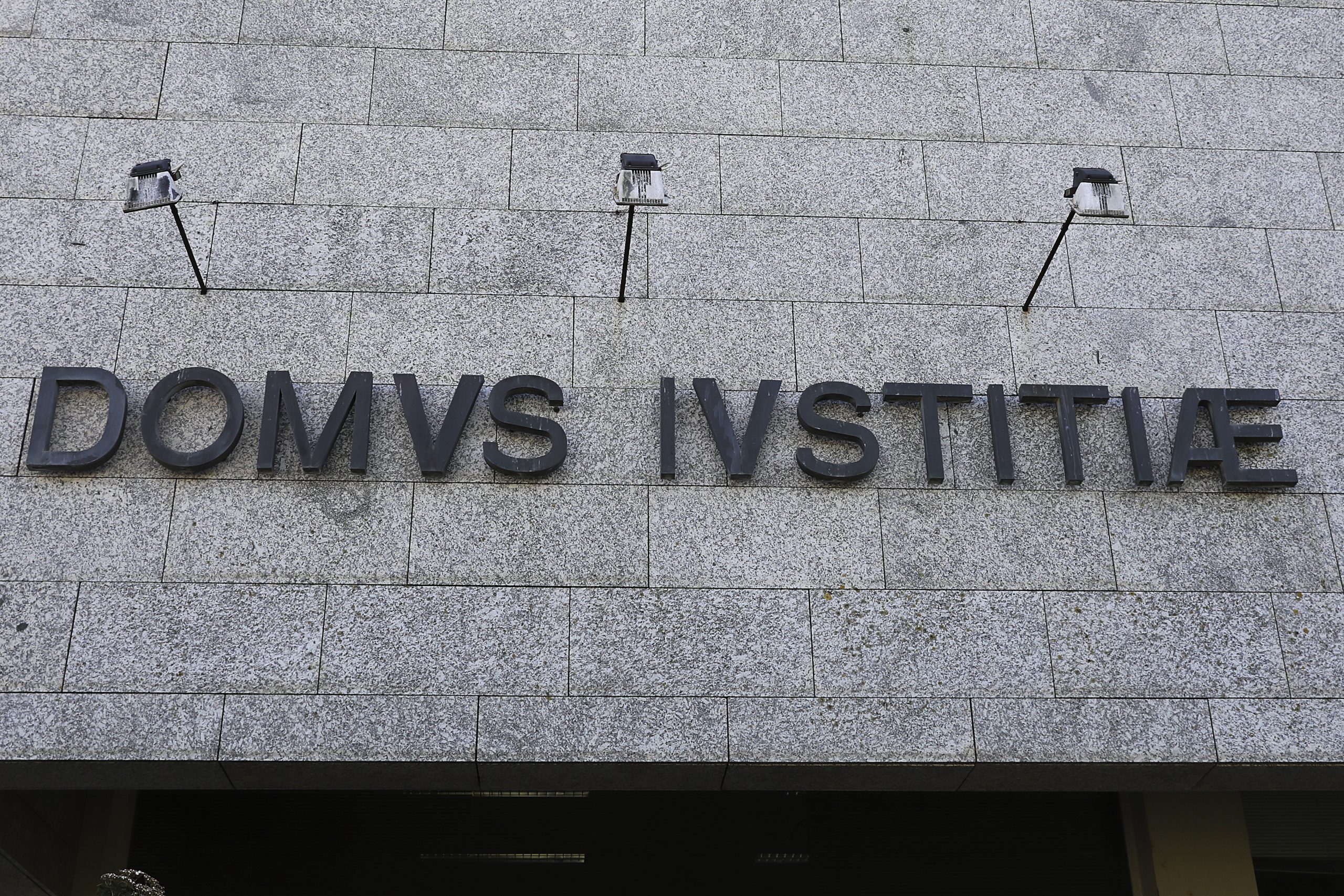 Tribunal de Leiria decreta prisão preventiva para nove dos 13 detidos na operação “SOLUM”