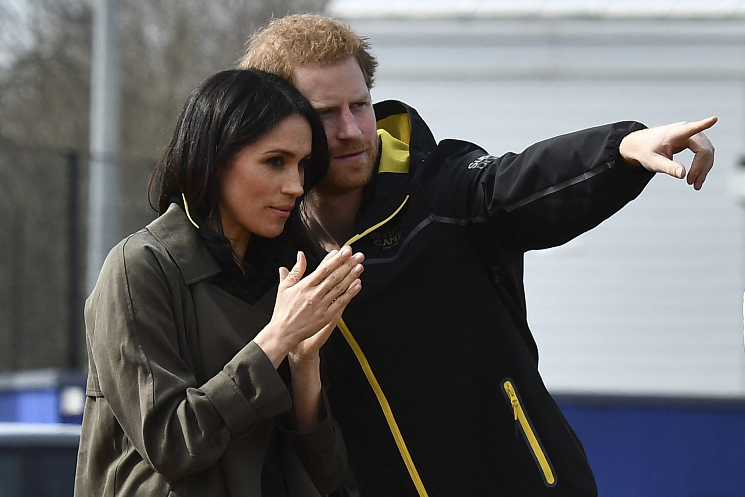 Das acusações de assédio moral à entrevista a Oprah, a crise entre Harry, Meghan e a família real britânica agrava-se