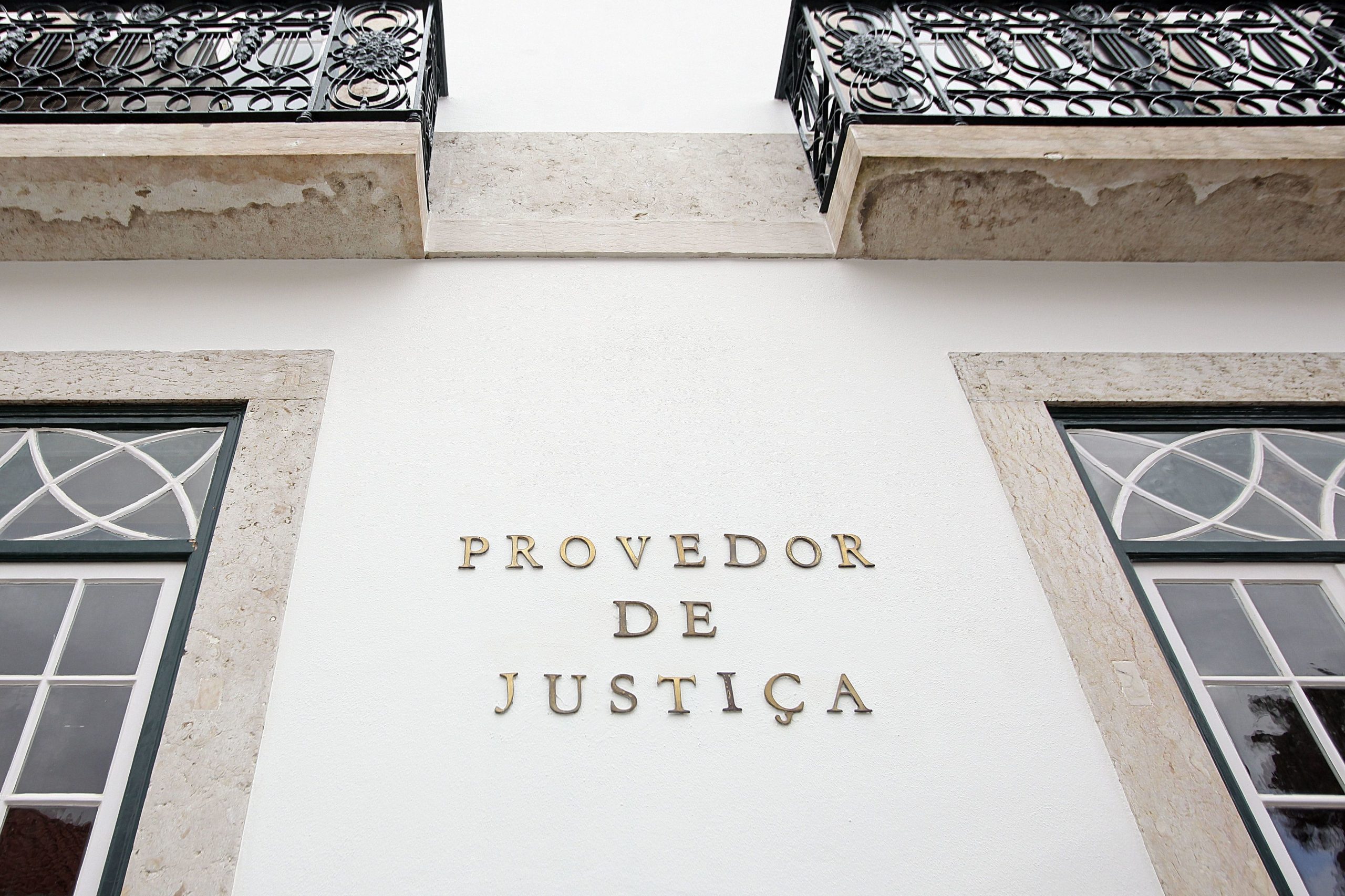 Associações e cidadãos pedem à provedora de Justiça que analise legitimidade de ação policial no Martim Moniz