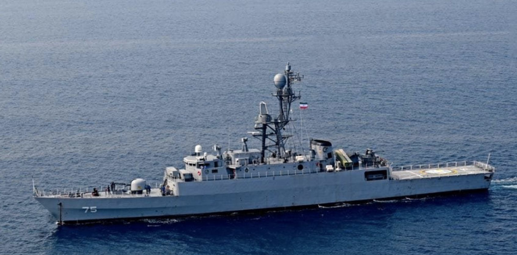 101 desaparecidos após ataque de submarino a navio iraniano junto à costa do Sri Lanka
