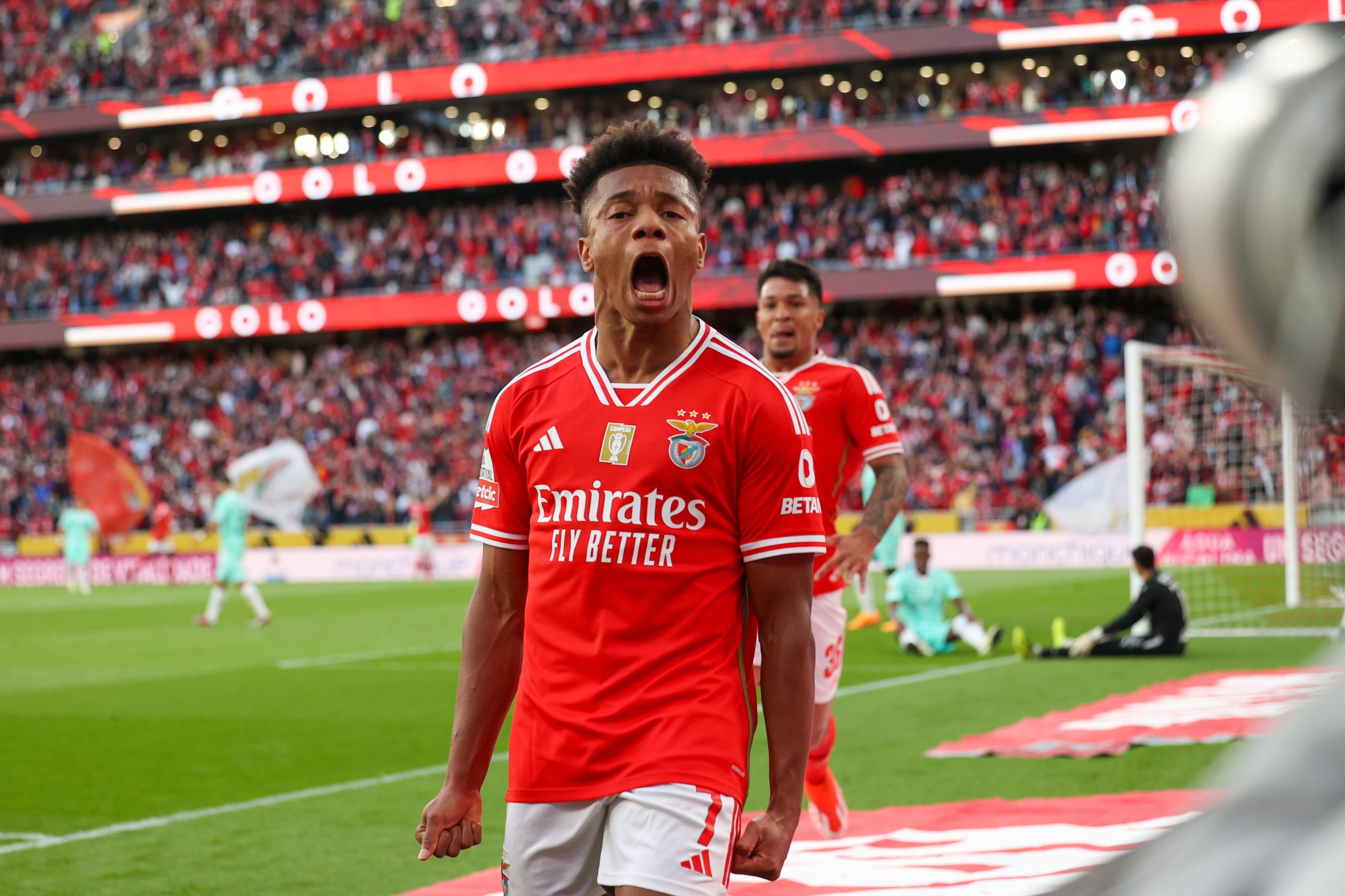 Benfica vence Sporting de Braga e evita eventual título do Sporting nesta ronda