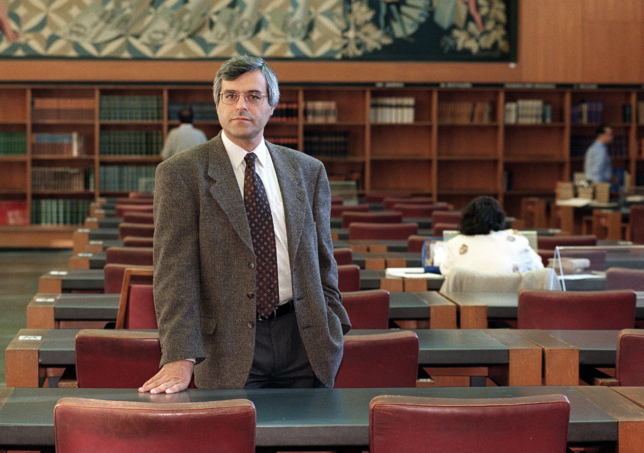 Professor e ensaísta Carlos Reis vence Prémio Literário Vergílio Ferreira