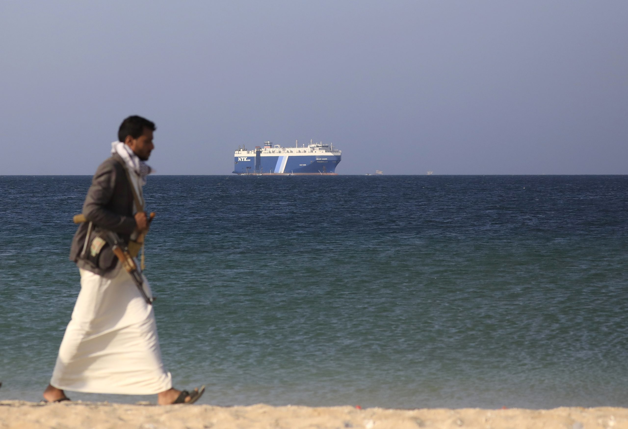 EUA e Reino Unido lançam ataque contra Houthis no Iémen