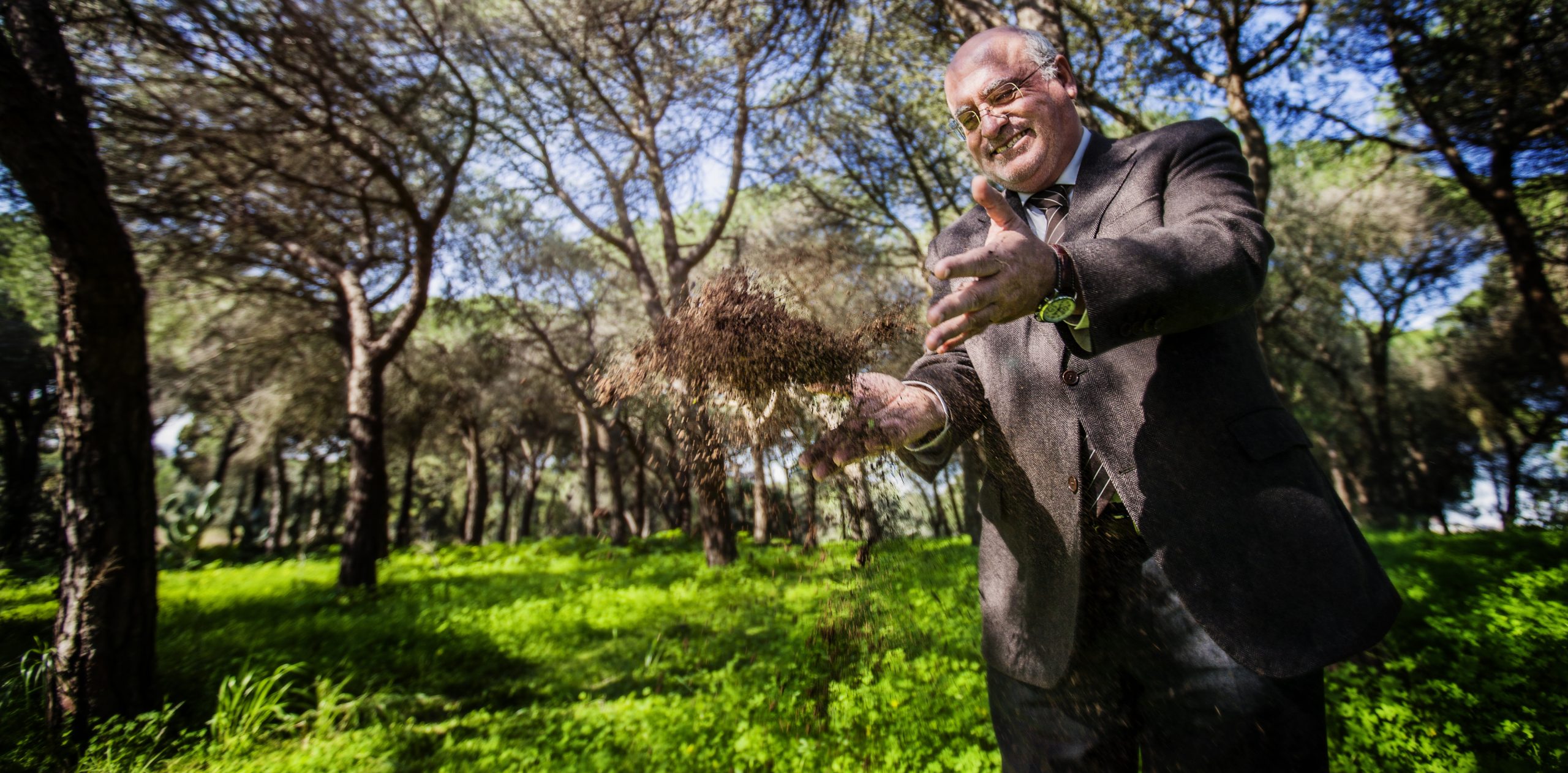 Capoulas Santos: “Queremos retirar do abandono muitos milhares de hectares e entregá-los a entidades que os possam gerir”