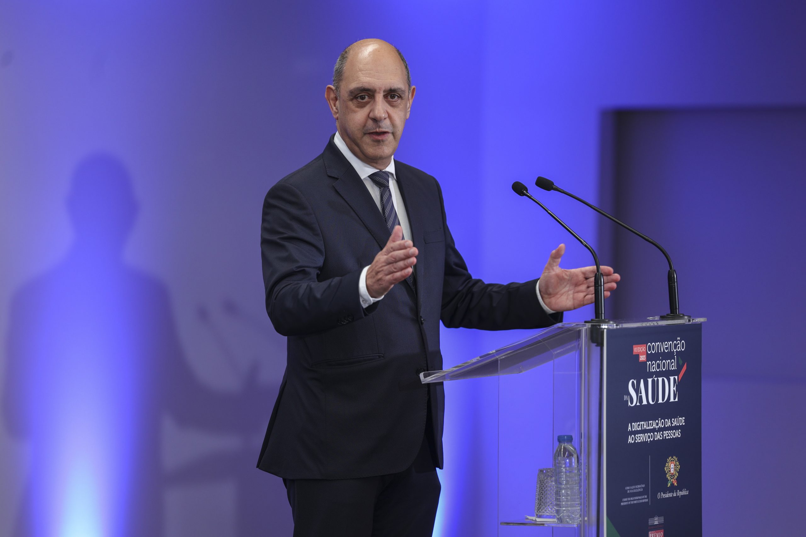 Ministro da Saúde anuncia nova ronda de negociações com sindicatos médicos