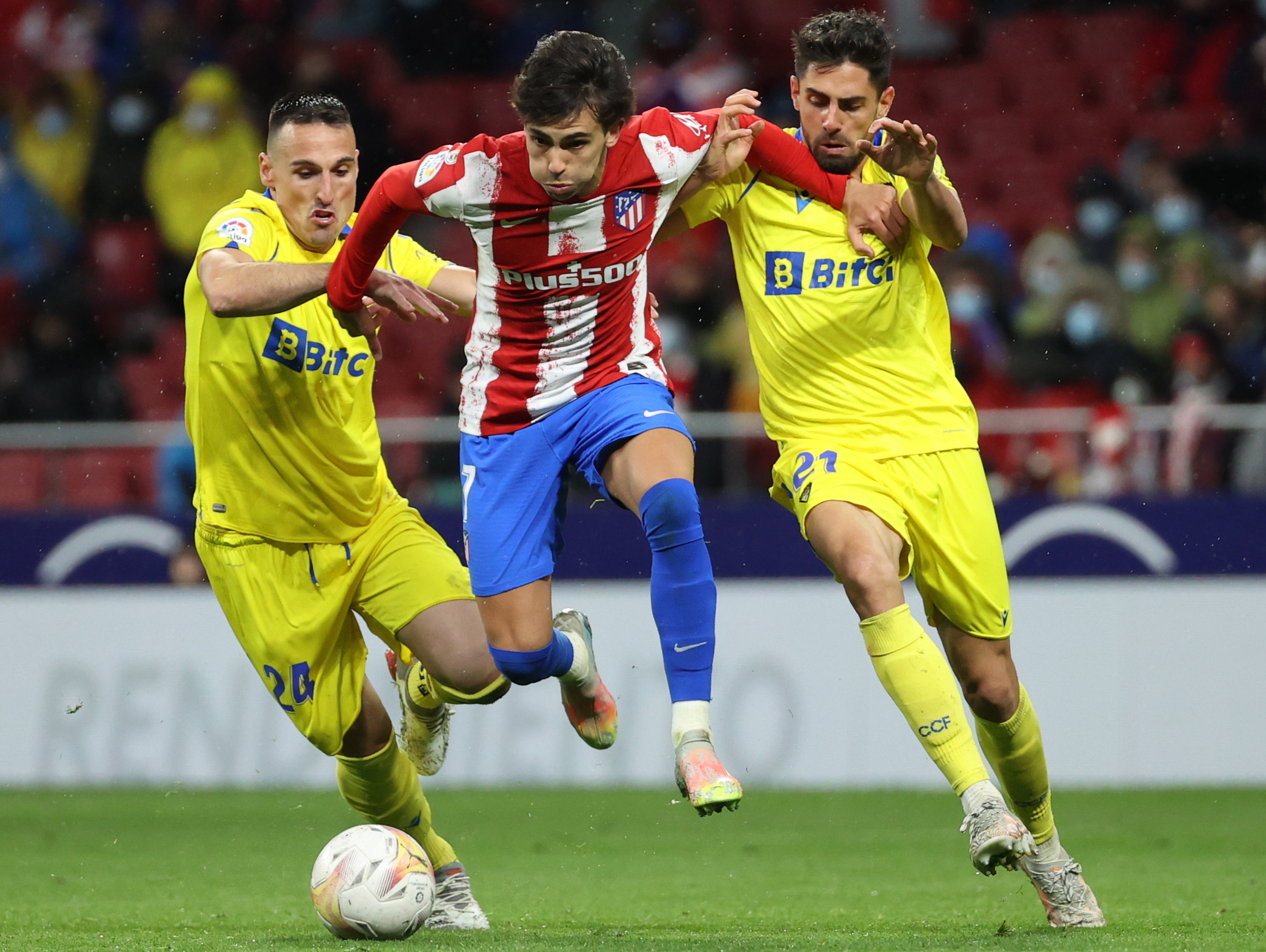 João Félix marca no sofrido triunfo do Atlético de Madrid sobre o Cádiz
