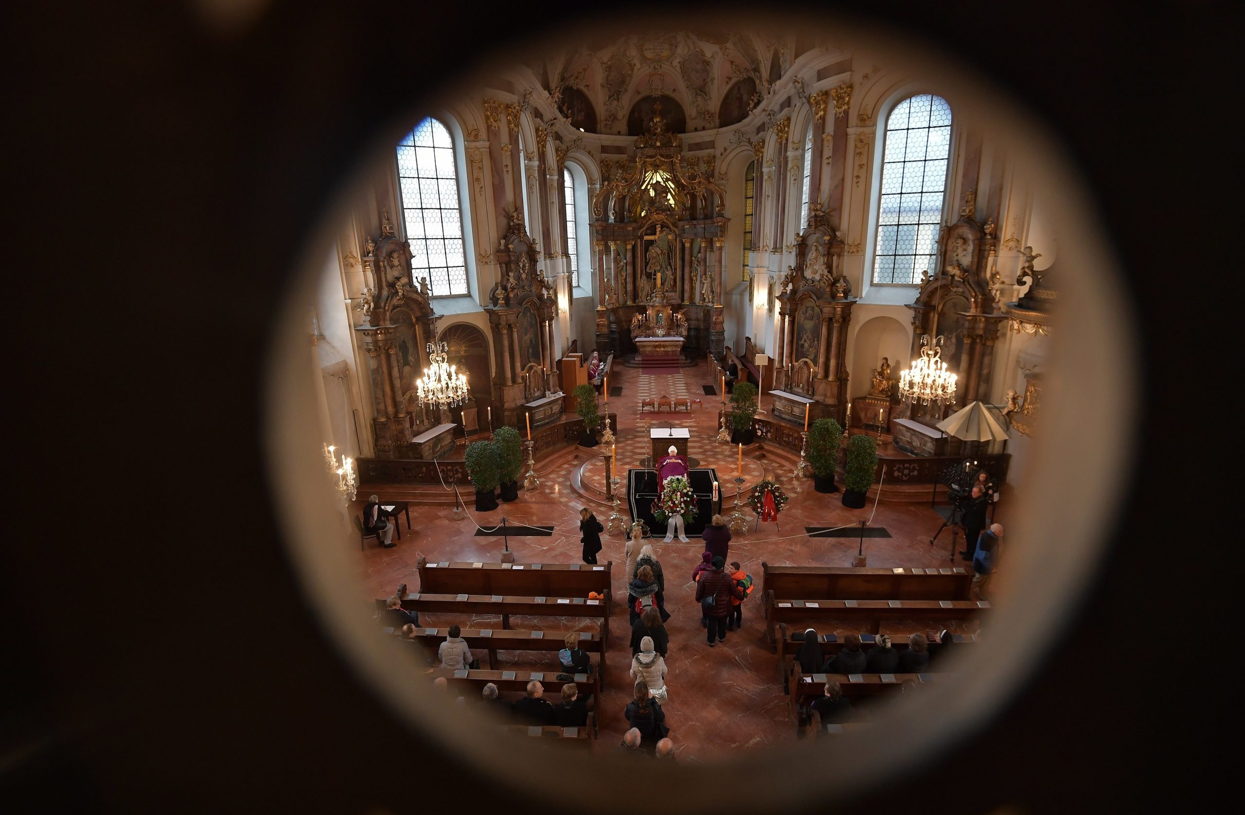 Relatório revela que milhares de crianças foram vítimas de abusos sexuais na Igreja católica alemã