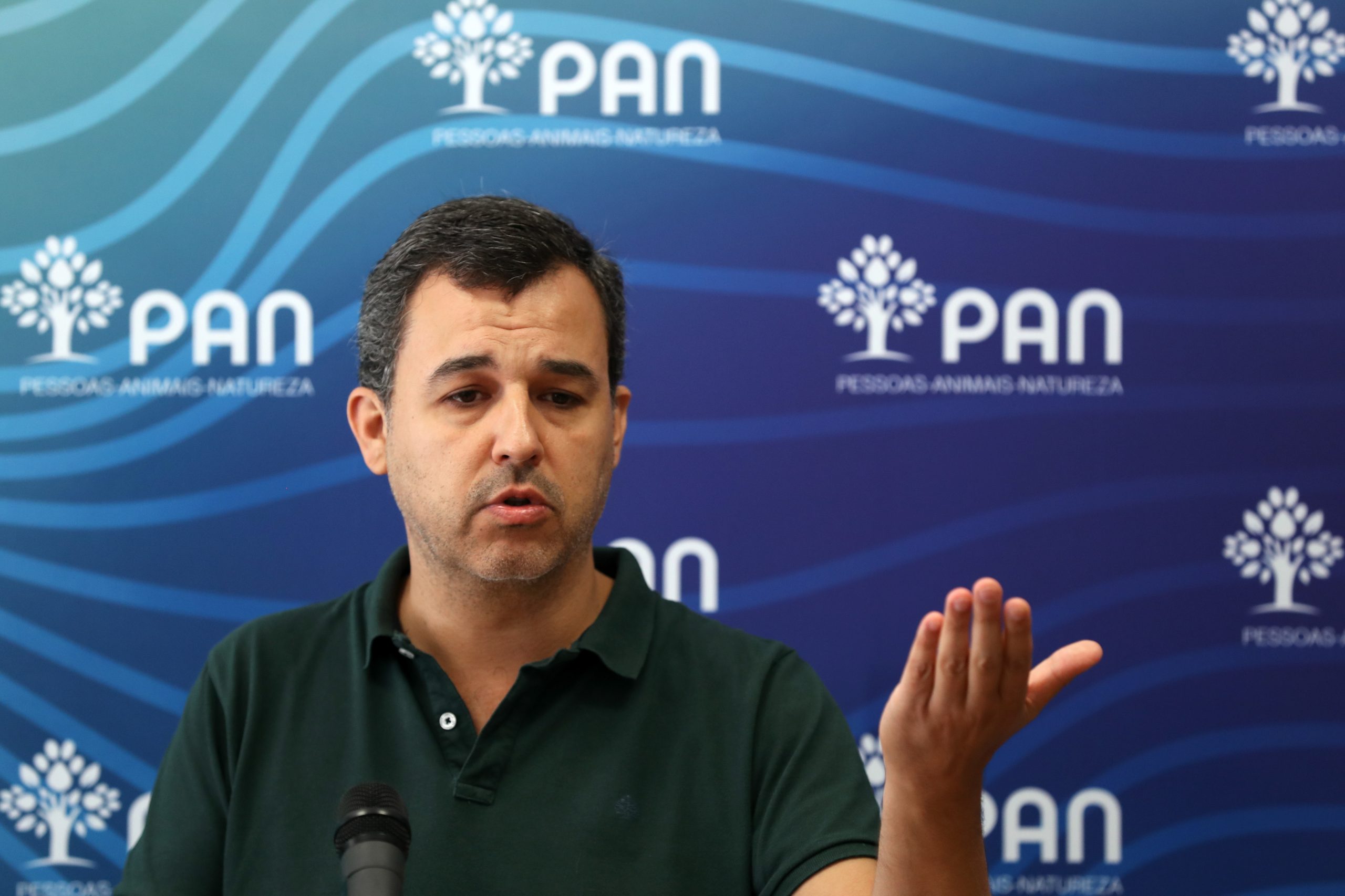 PAN propunha obrigatoriedade de sessão semanal entre condenados e vítimas de crimes violentos. Depois das críticas, o partido mudou a proposta