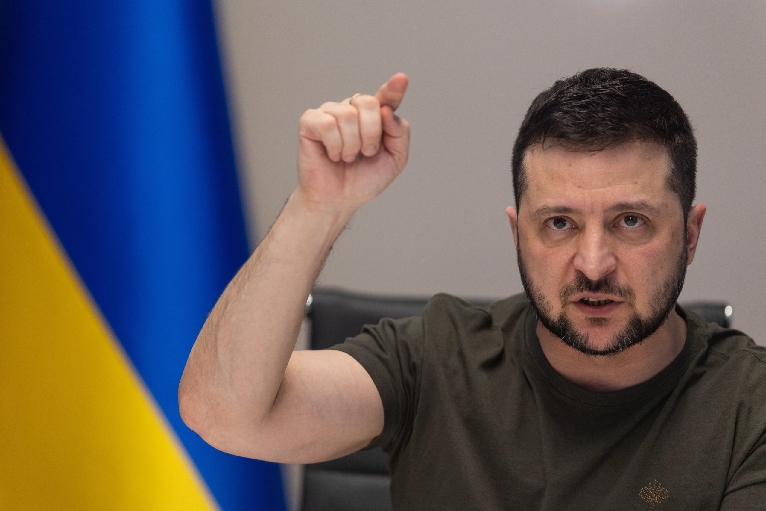 Zelensky denuncia centenas de violações de crianças por militares russos