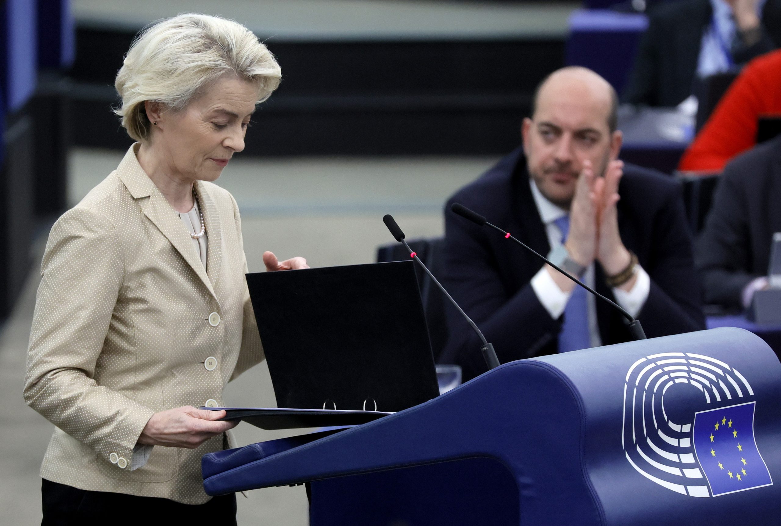 Von der Leyen quer “decisões audazes e coragem política” para defesa europeia