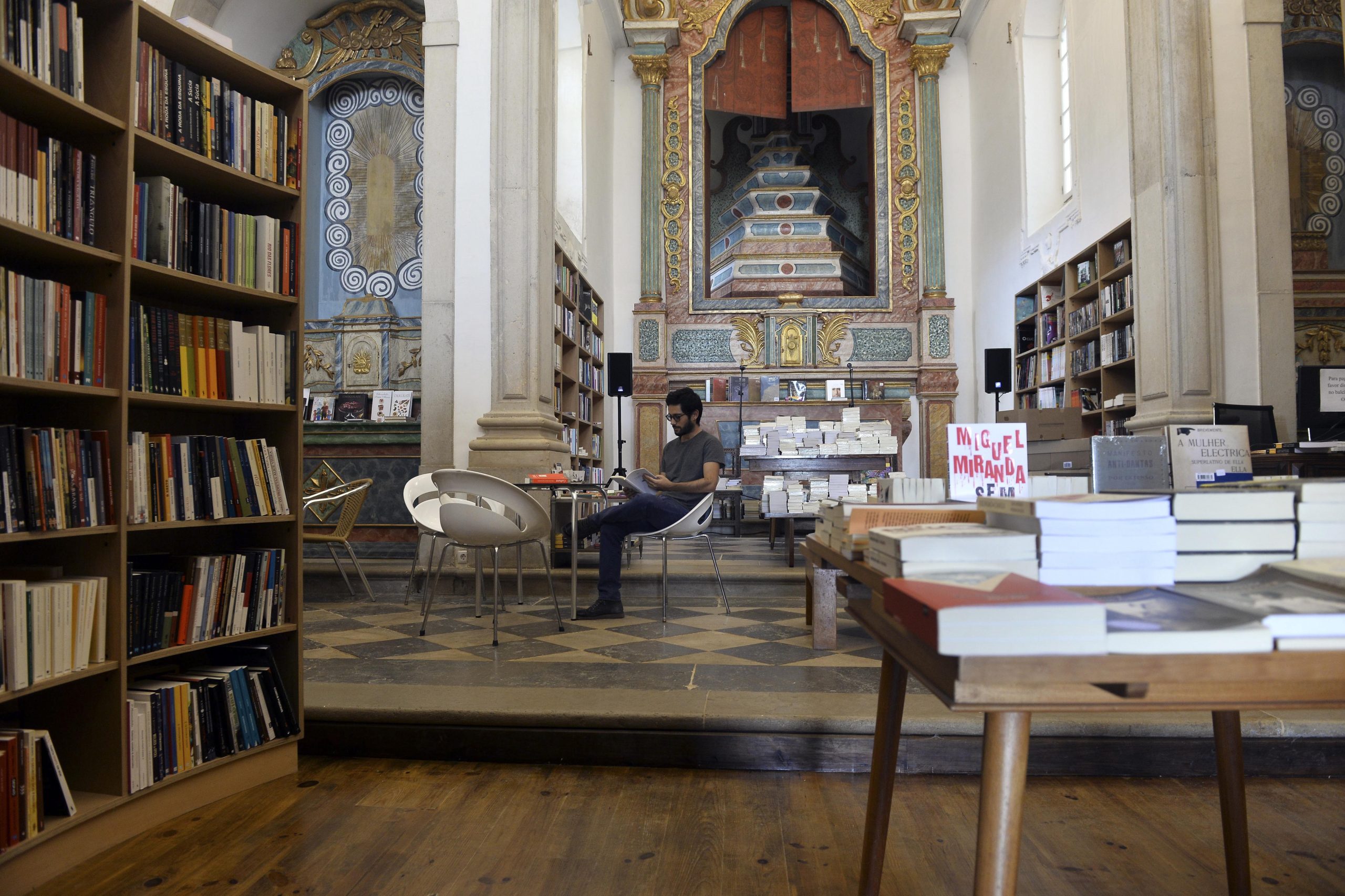 “Escrever não é uma forma de dominar o mundo.” Conceição Evaristo estreia-se em Portugal
