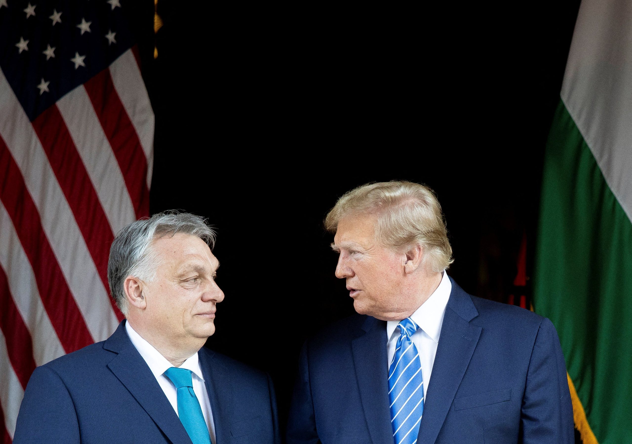 Petróleo russo: Hungria com isenções “gerais” das sanções norte-americanas