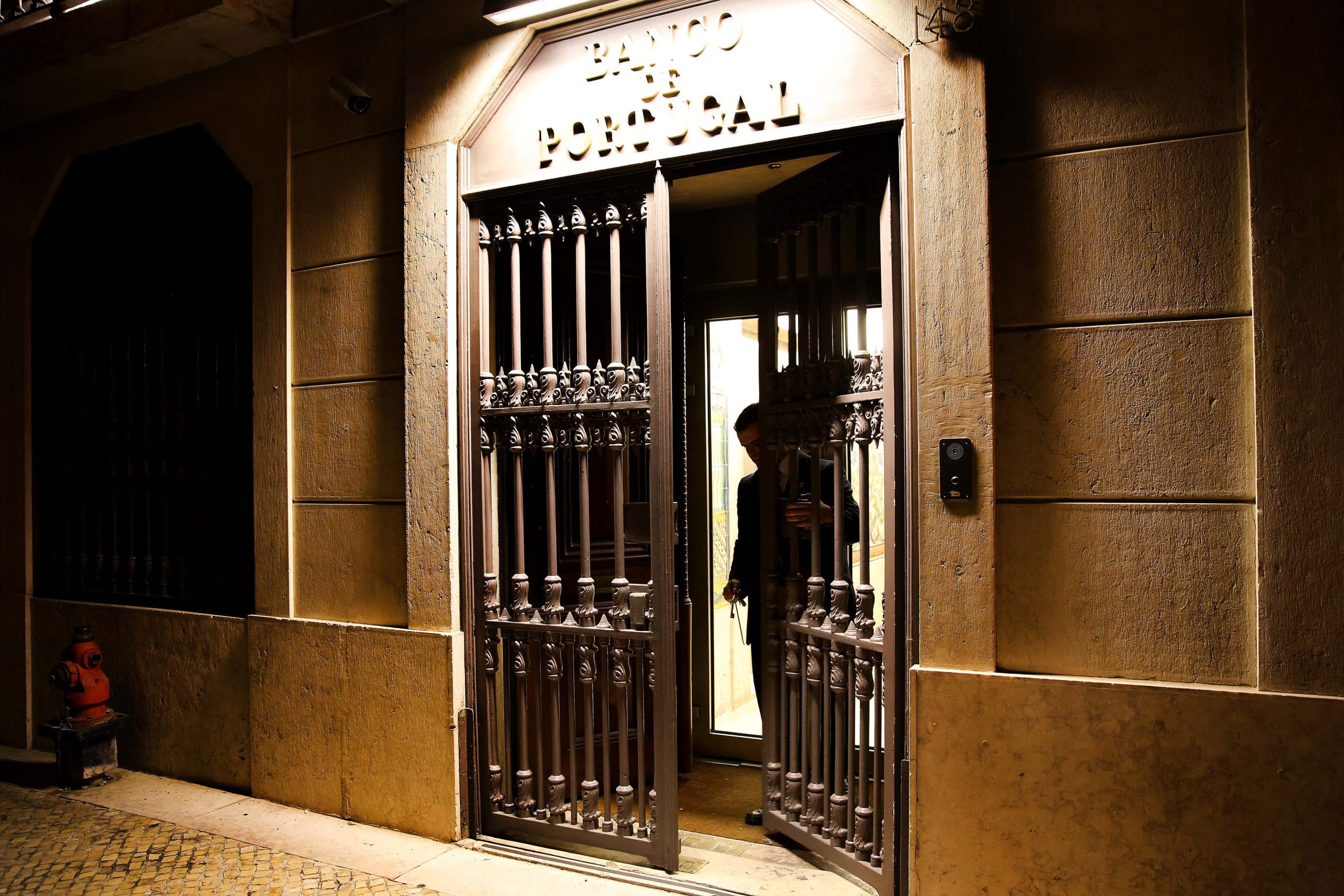 Bancos com novos critérios para conceder crédito a partir de janeiro