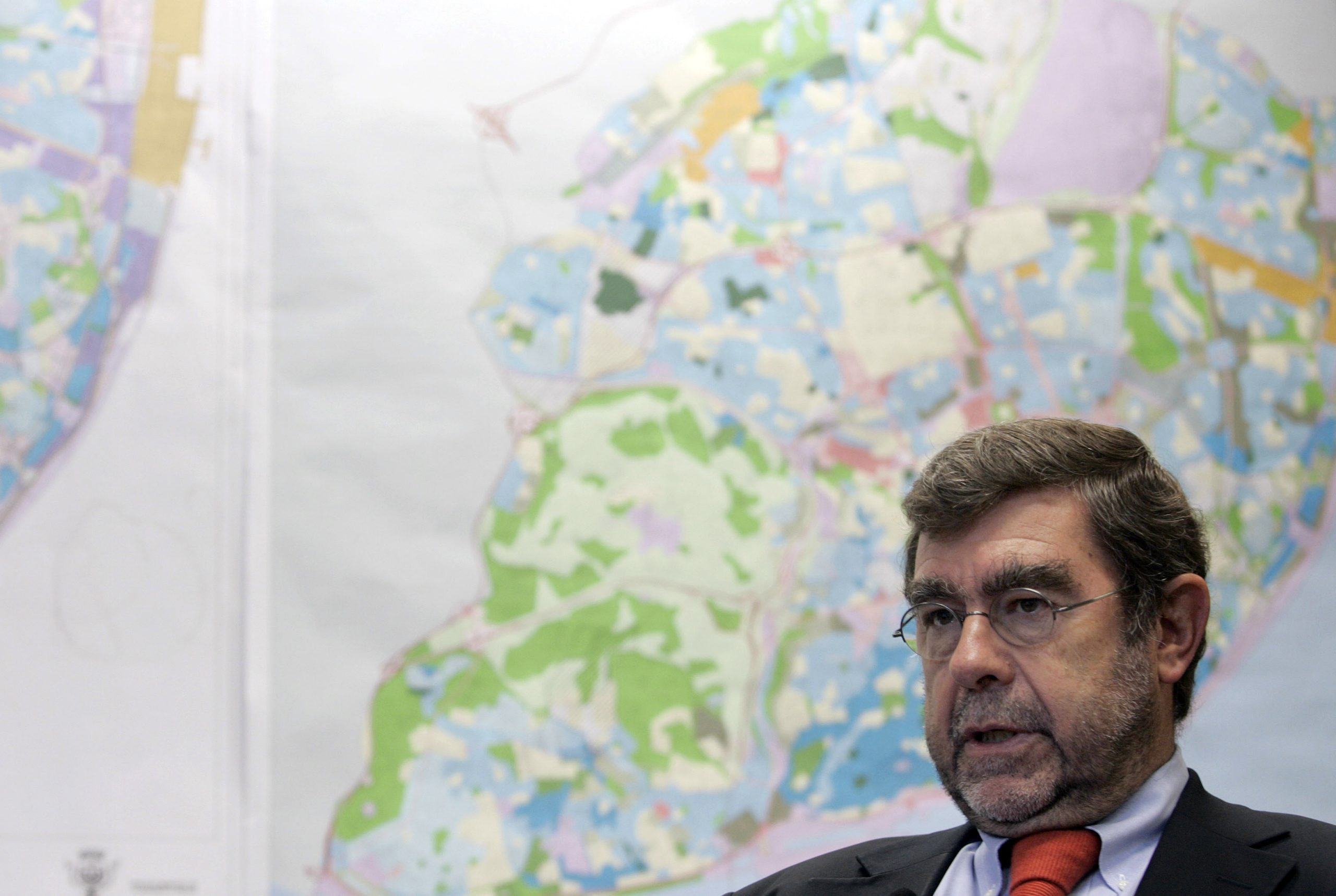 Câmara de Lisboa anuncia que terrenos do Metro de Sete Rios vão ter habitação, serviços e turismo