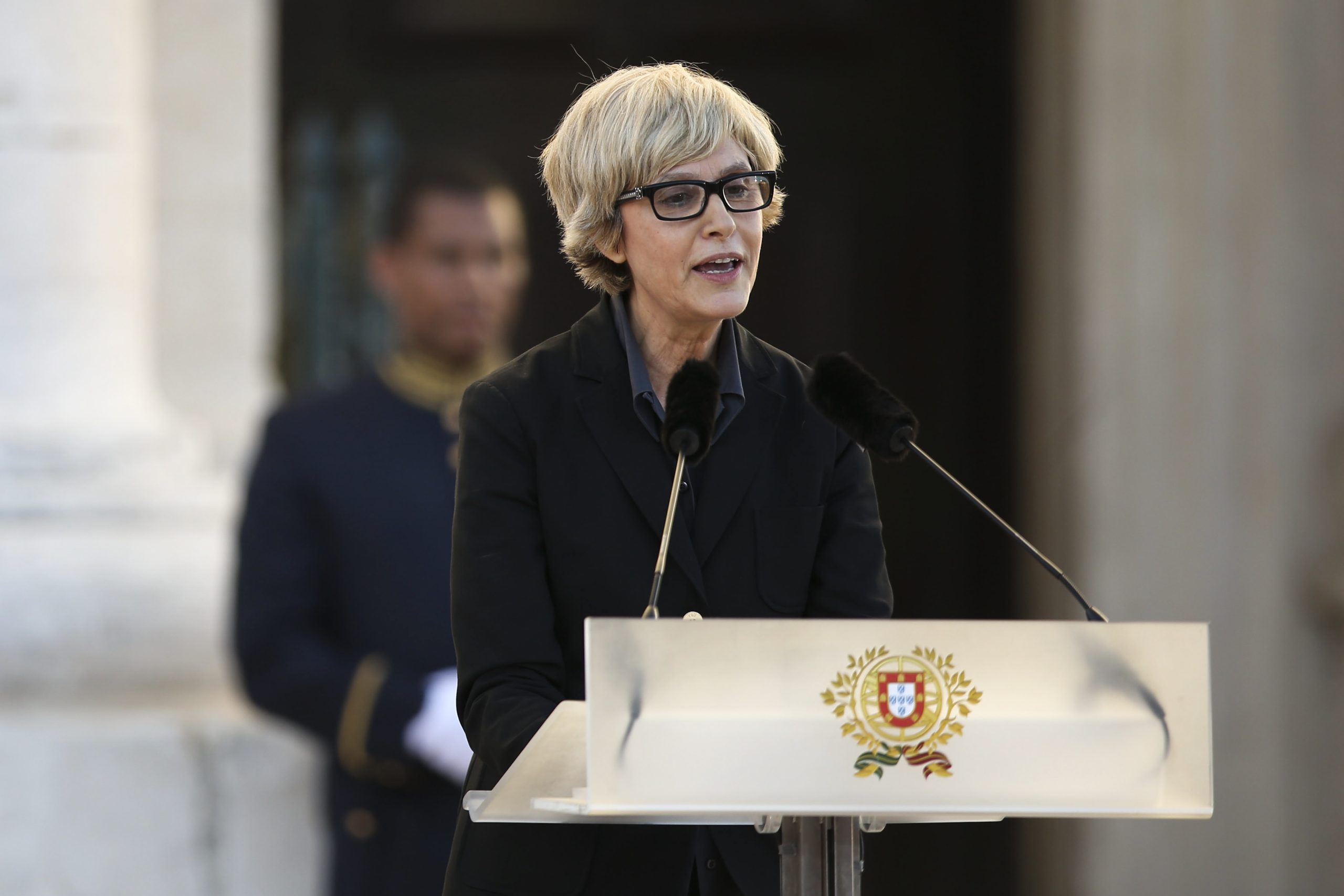 Assunção Esteves aponta Montenegro como “o melhor candidato” à liderança do PSD