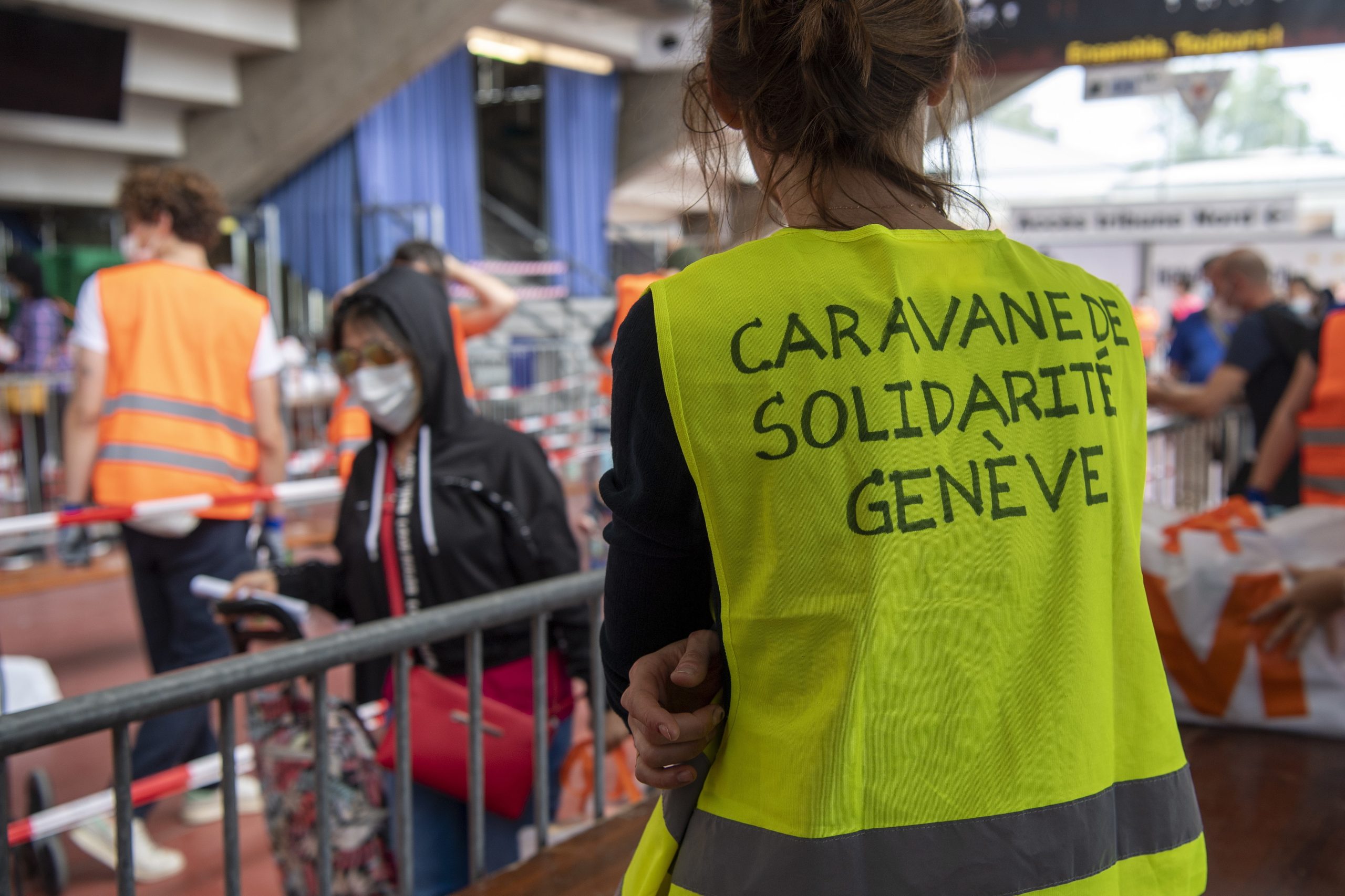 Suíça. Emigrantes portugueses na fila para ajuda alimentar revela crise na comunidade