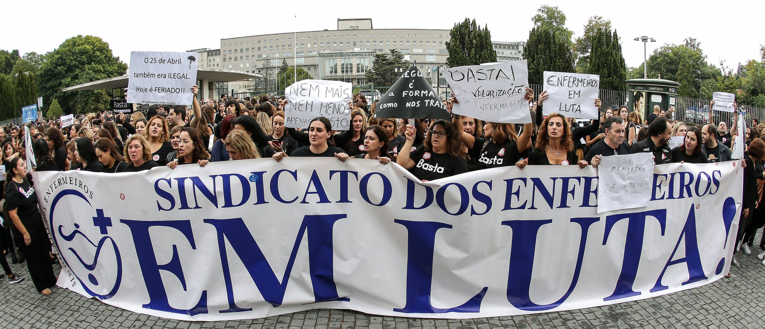 Sindicato mantém greve dos enfermeiros por falta de garantias da tutela