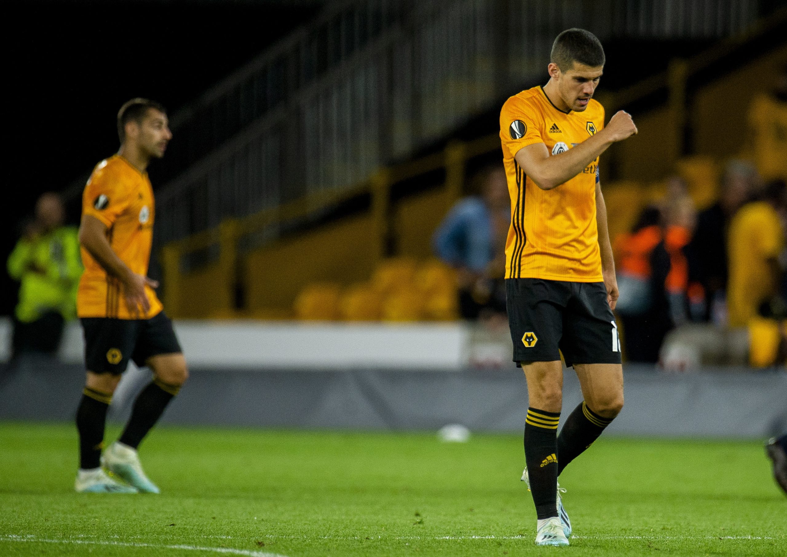 Golo de Diogo Jota nos descontos evita derrota do Wolverhampton