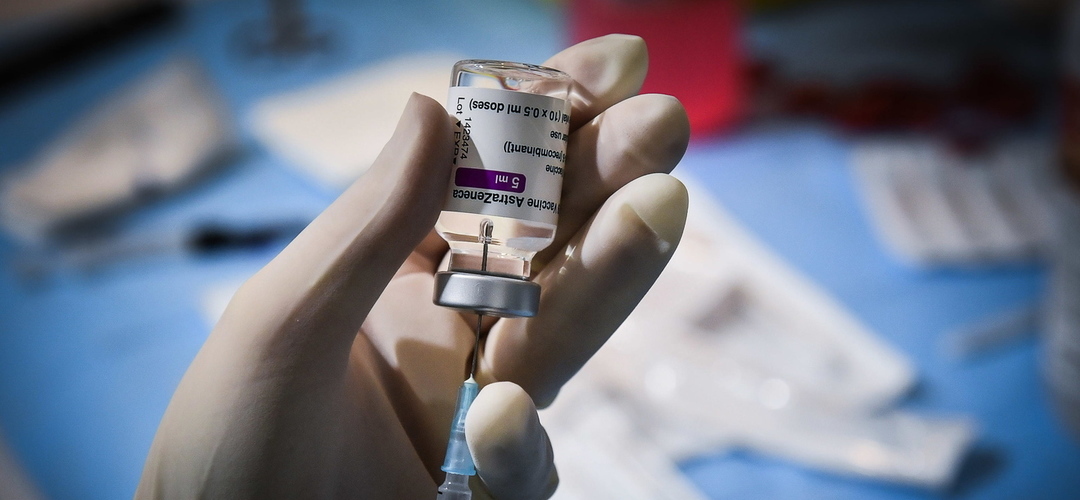 Lotes suspensos da AstraZeneca não foram distribuídos em Portugal, asseguram DGS e Infarmed