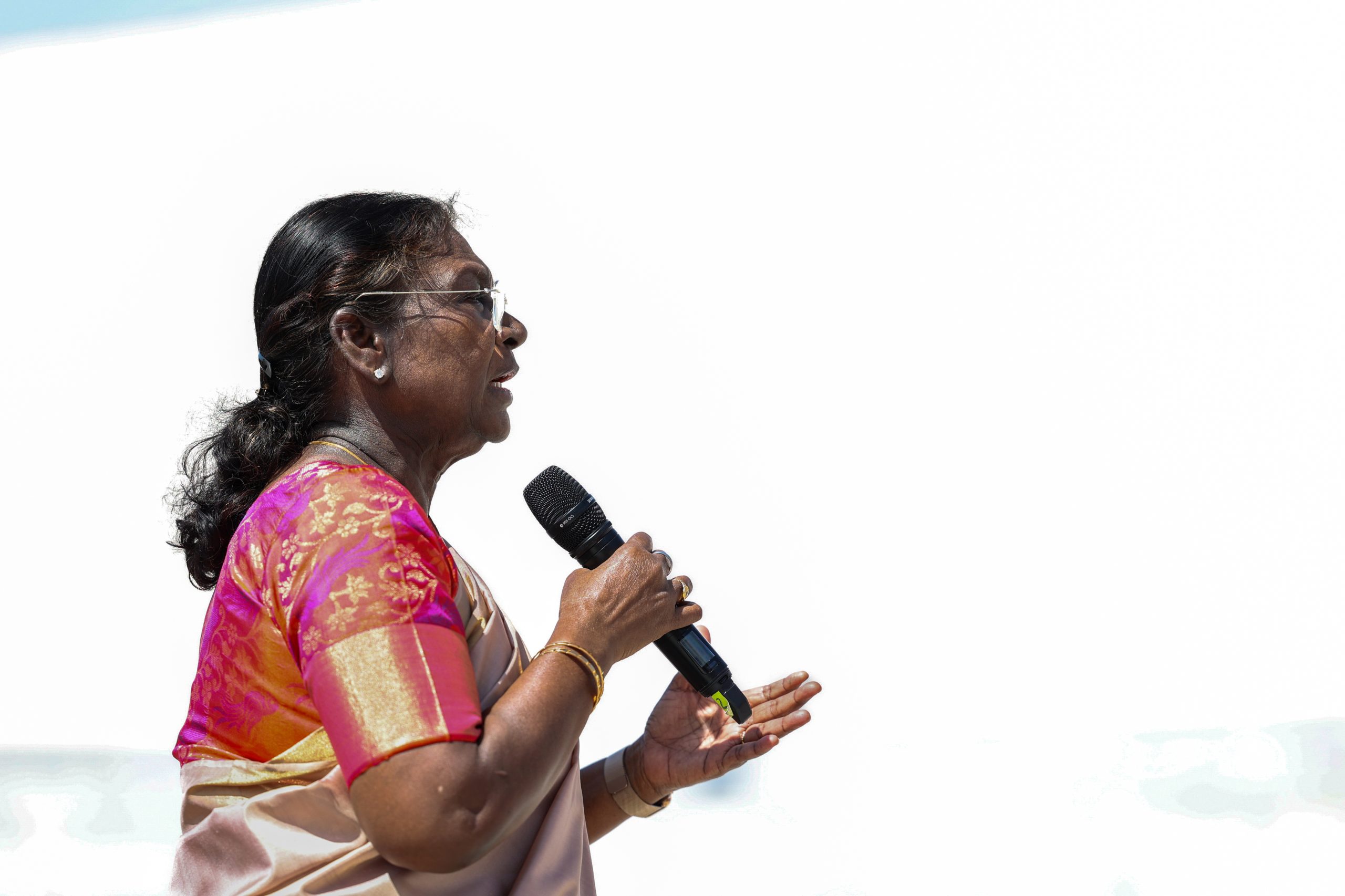 “Índia é a democracia mais importante e vai liderar o mundo”. Visita de Droupadi Murmu chega ao fim