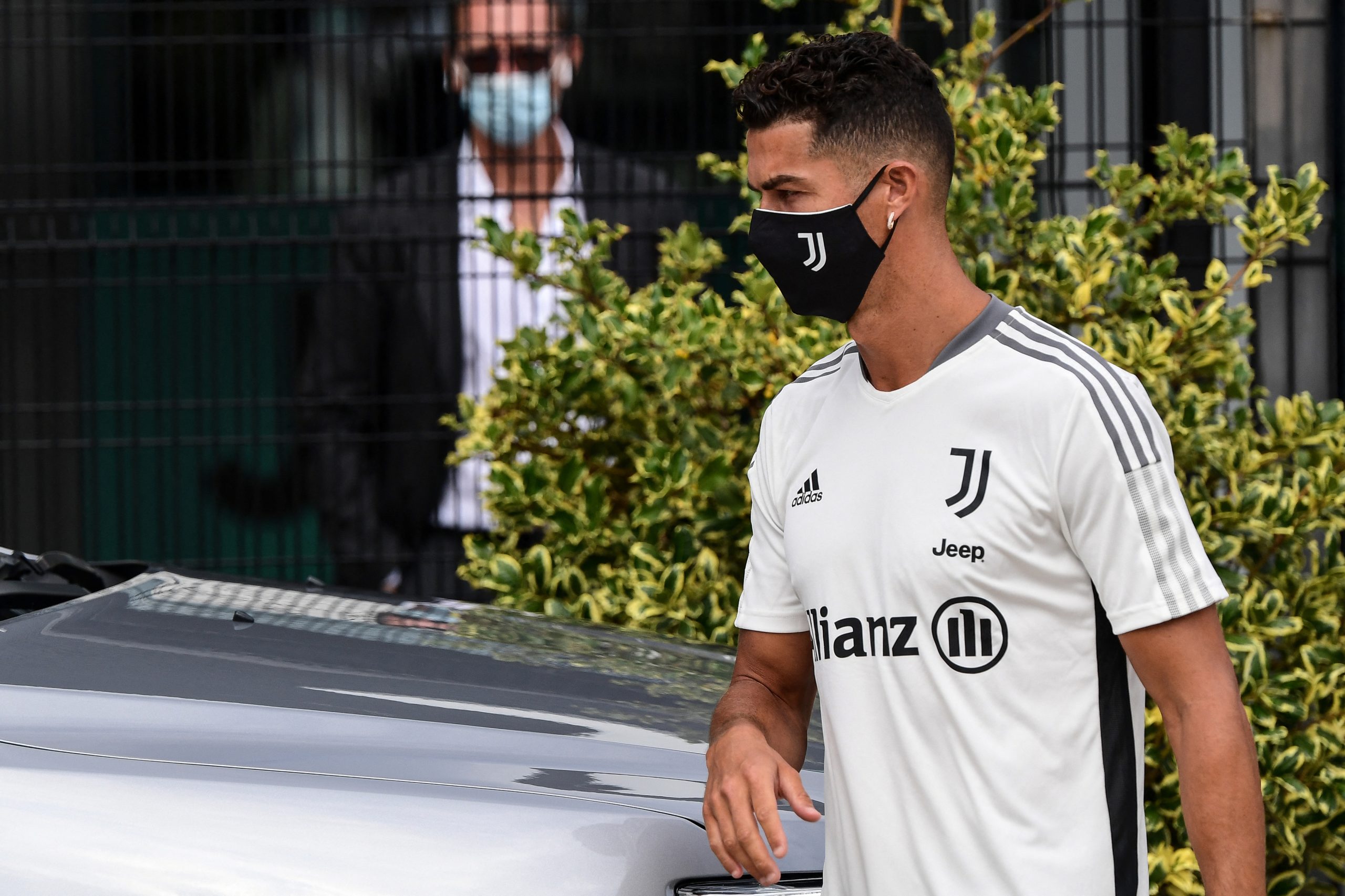 Manchester City e United disponíveis para receber Cristiano Ronaldo