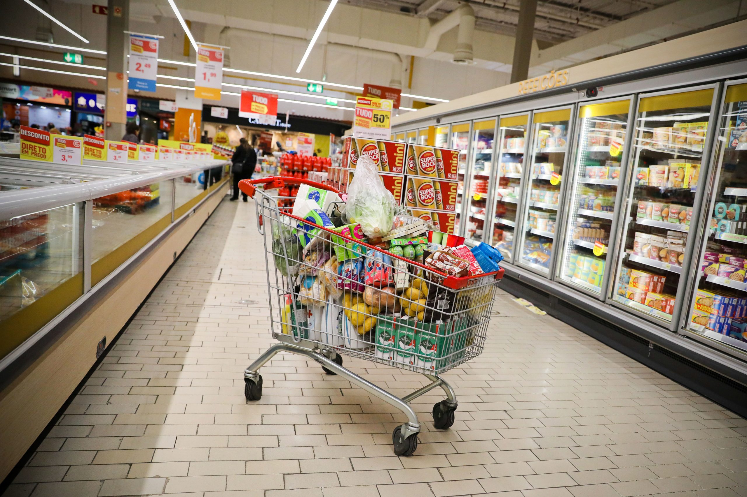 Auchan, E. Leclerc, Modelo Continente, Pingo Doce e Unilever multados em 130 milhões de euros