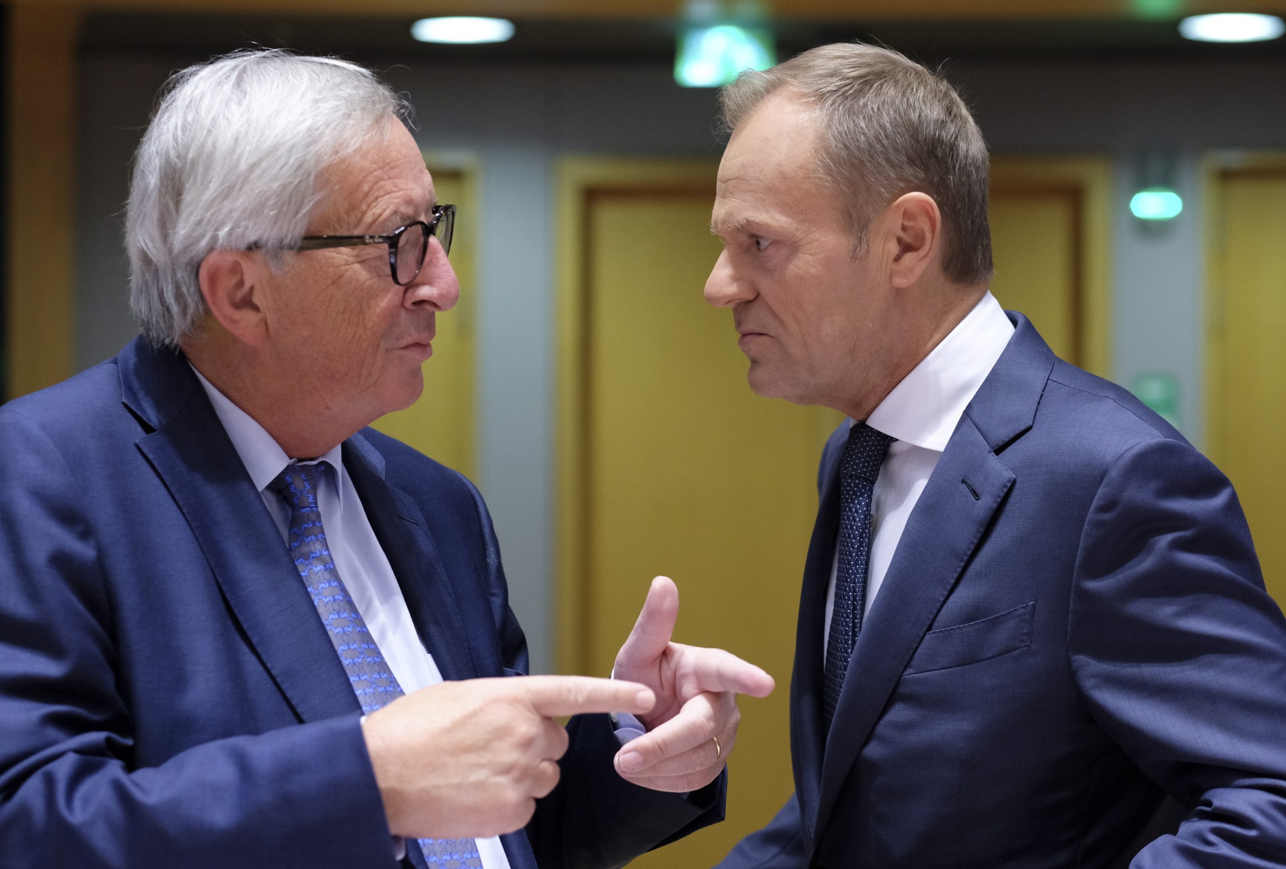 Juncker pede conclusão do trabalho legislativo para aplicação do Pilar Social
