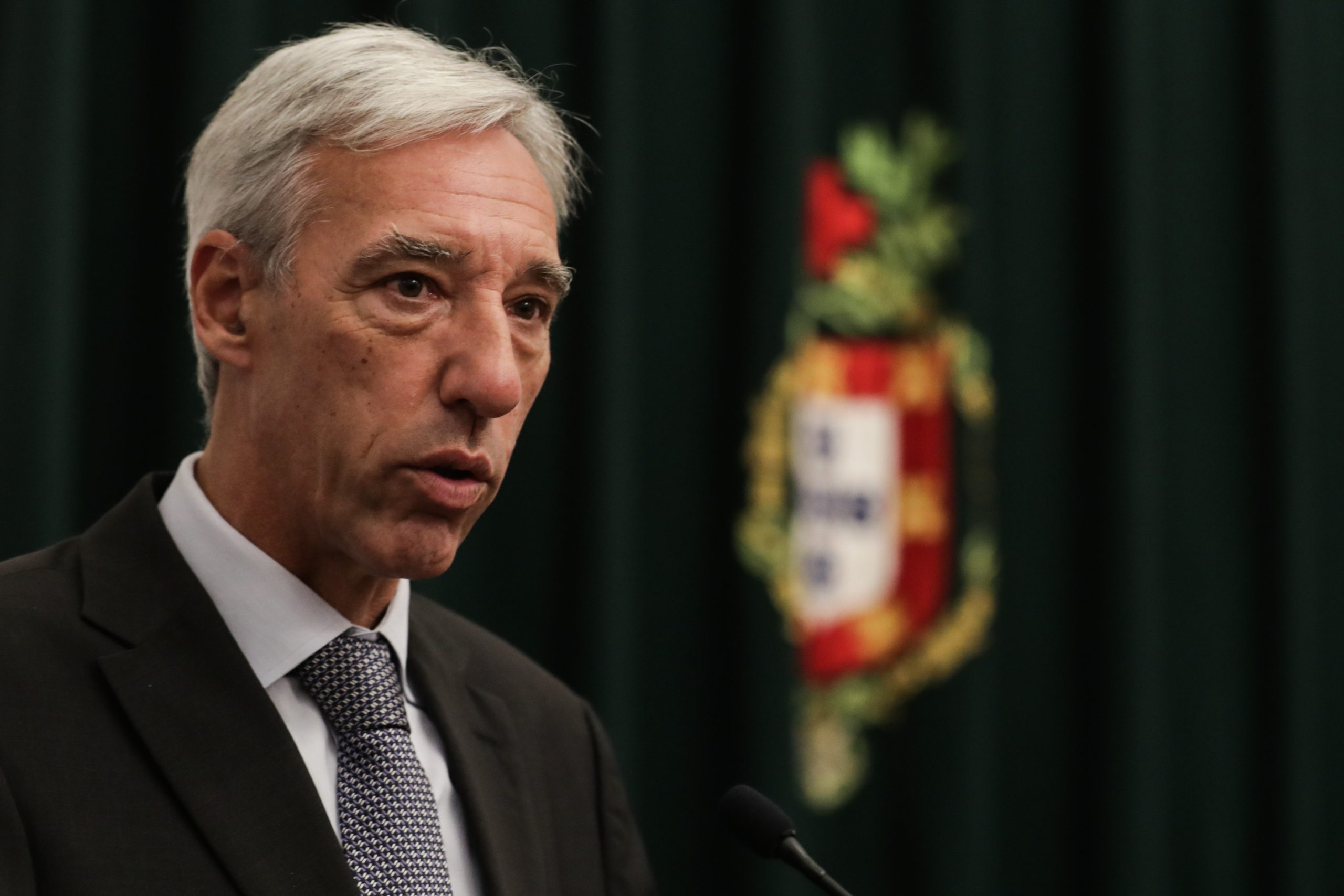 Ministro João Cravinho assegura que poderia responder às 36 perguntas “sem problemas”