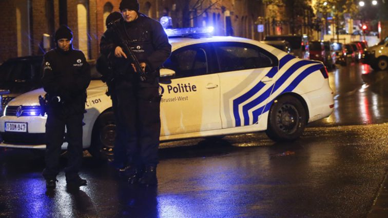 Bélgica: Autoridades fecham parte de Bruxelas para investigar veículo suspeito