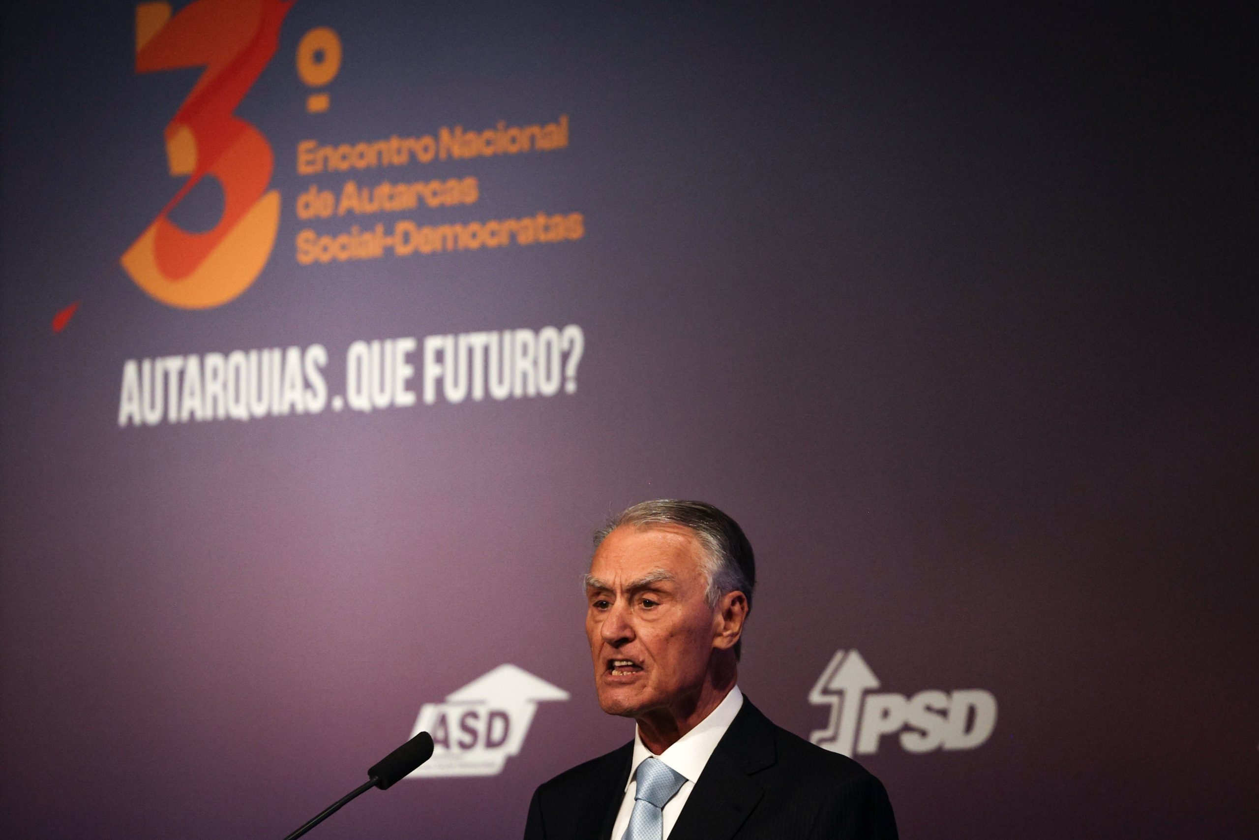 “Por tudo o que vemos, ouvimos e lemos”, como diz Cavaco Silva, já não estamos nos anos 80