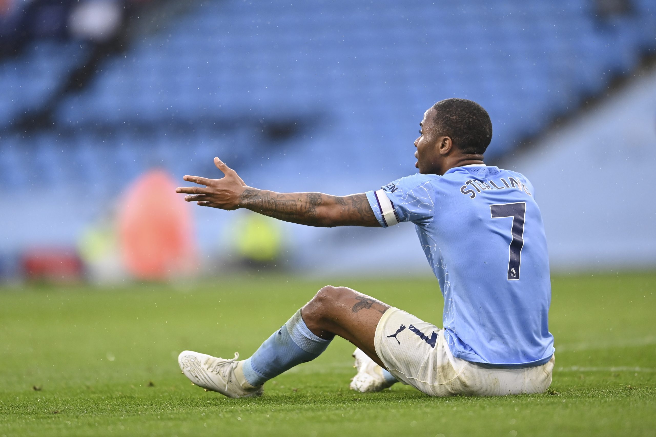 Liga dos Campeões: Sterling é a grande novidade no ‘onze’ do City, Chelsea sem surpresas