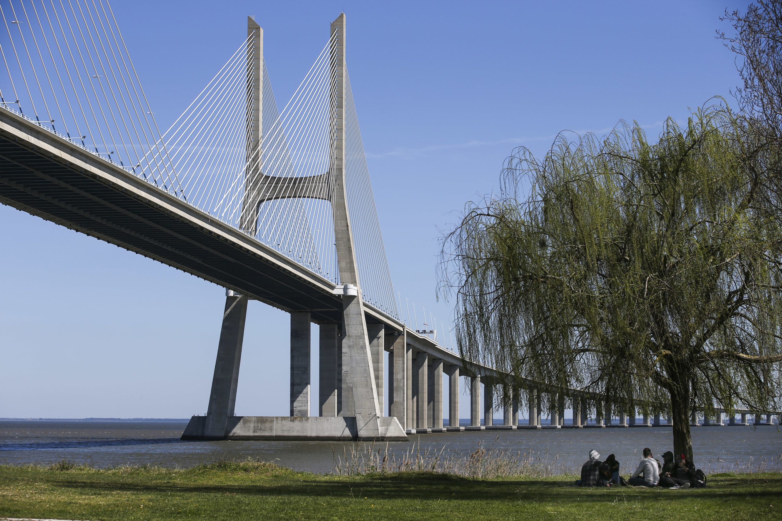 Ponte Vasco da Gama encerrada ao trânsito esta noite