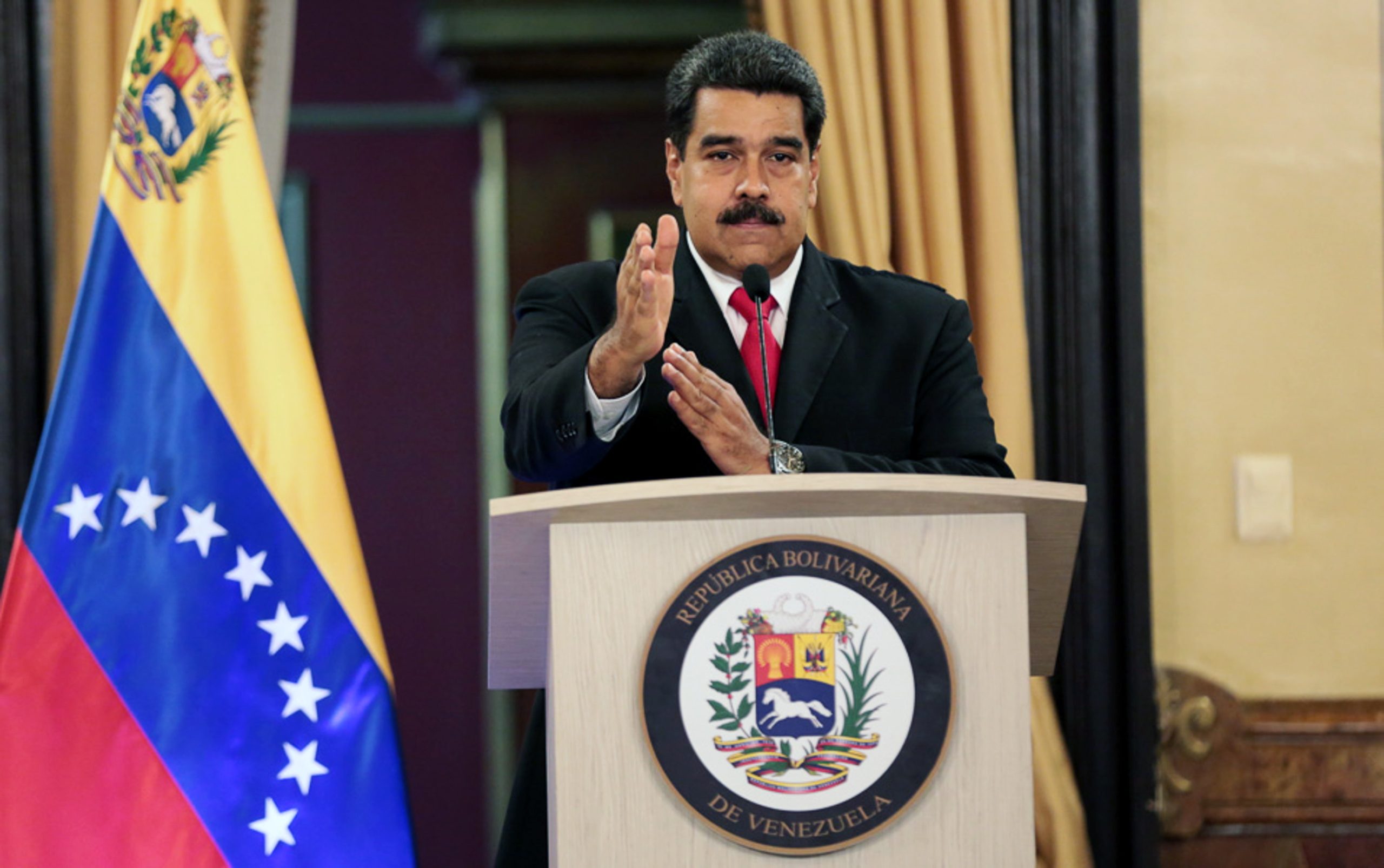 Embaixadora dos EUA na ONU pede que Maduro seja tratado como um ditador