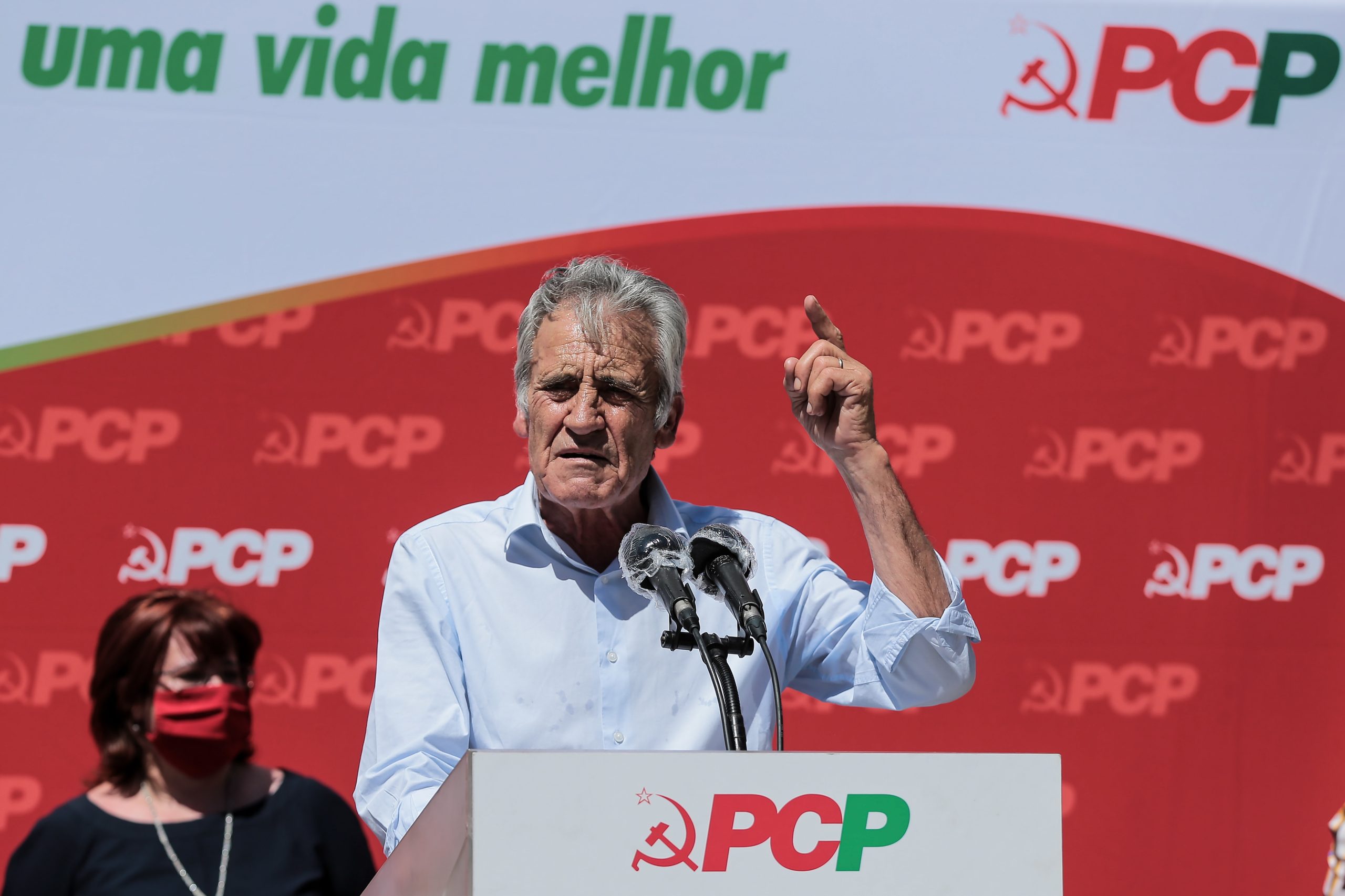 PCP pede ao Governo para aumentar todas as pensões em 20 euros