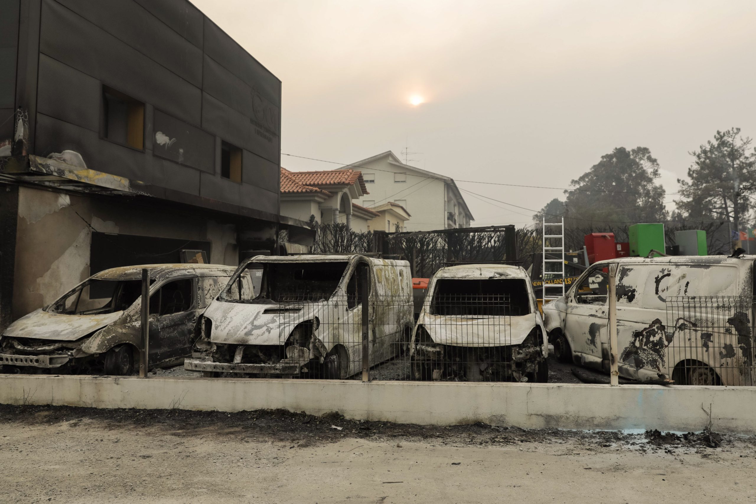 Incêndios: Oliveira do Hospital alerta para eventual arrastamento de encostas
