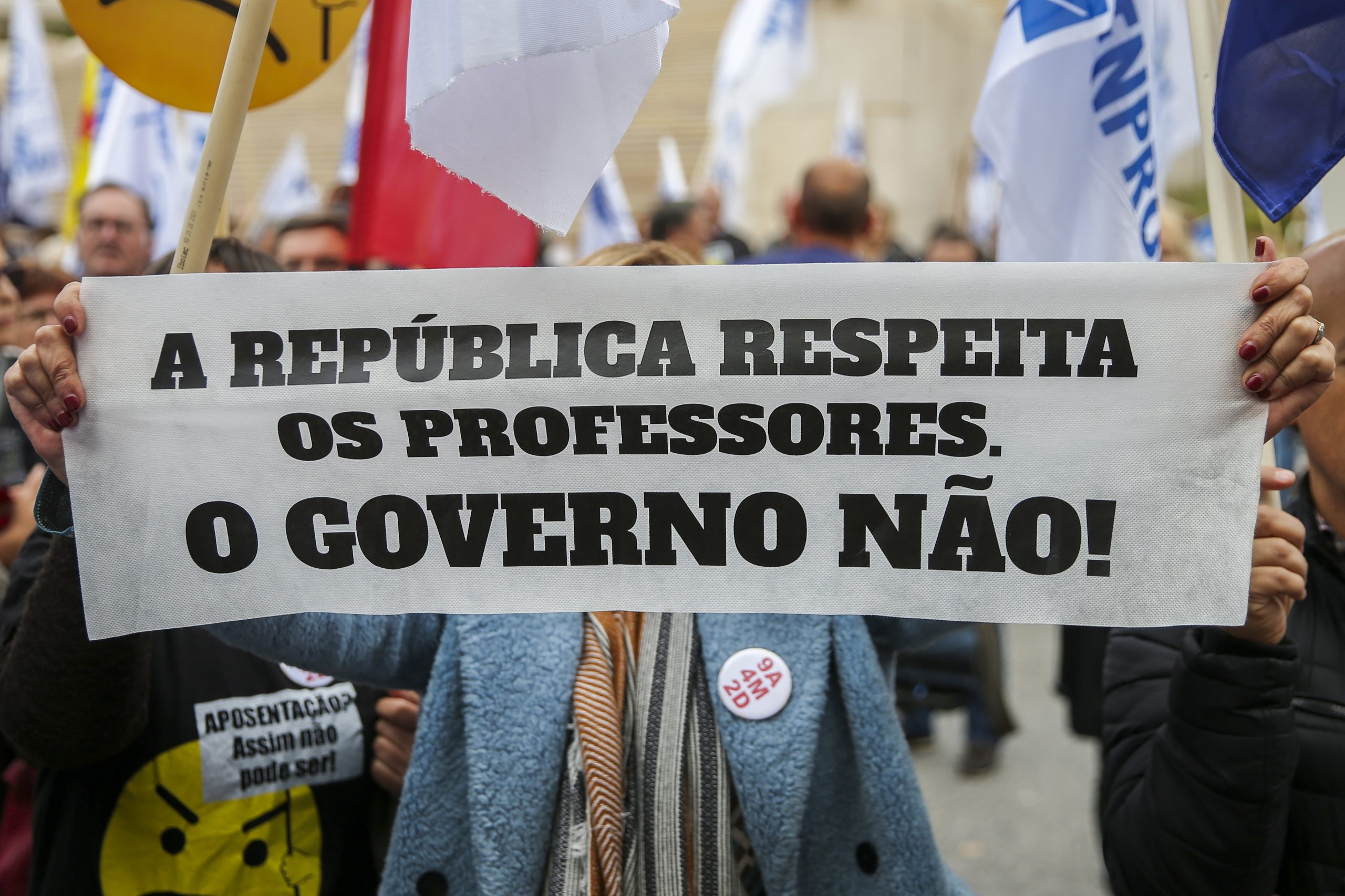 “Professor”, “enfermeiro” e “toupeira” lideram escolhas para “A Palavra do Ano”