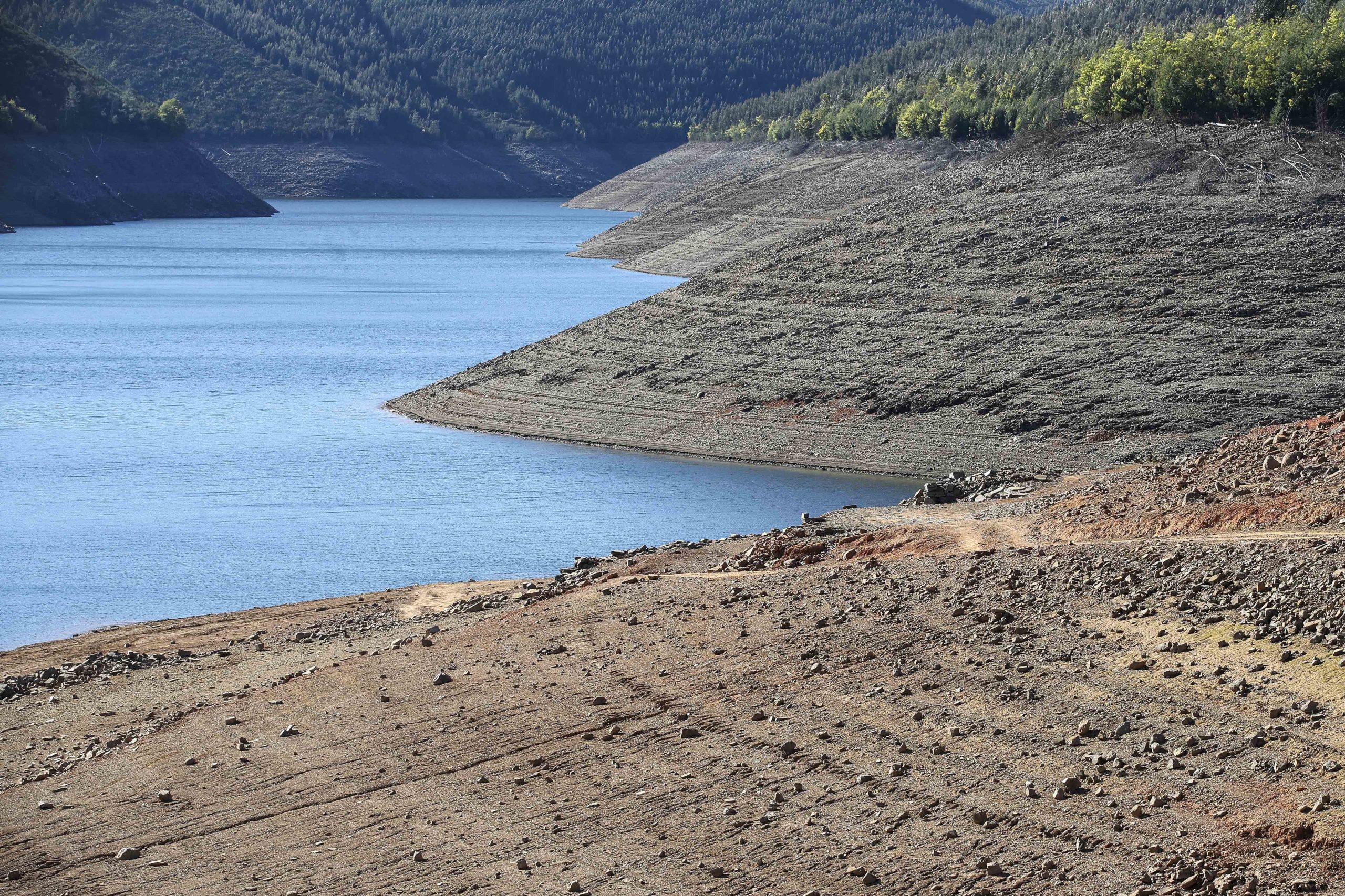 Seca: Redução de água nas barragens do Norte acompanhada com “atenção”