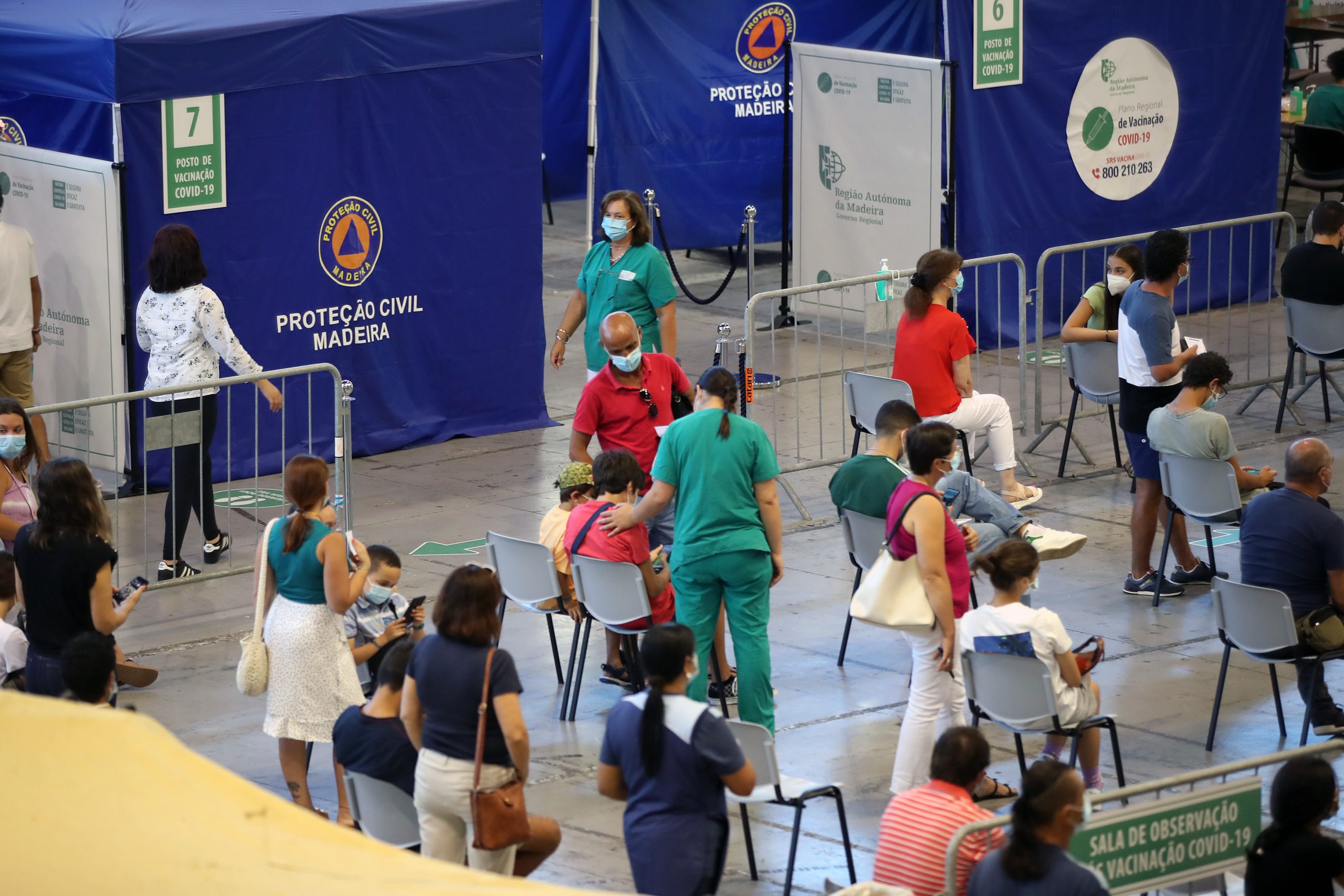 Task force está a “planear” processo de vacinação de jovens entre 12 e 15 anos