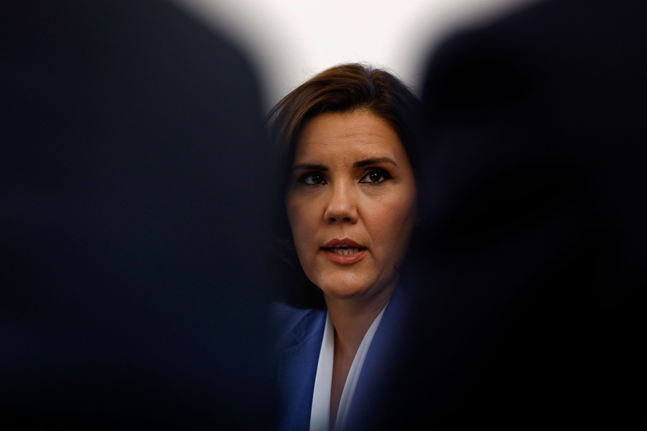 Na chegada ao congresso, as primeiras palavras de Cristas foram para elogiar Passos